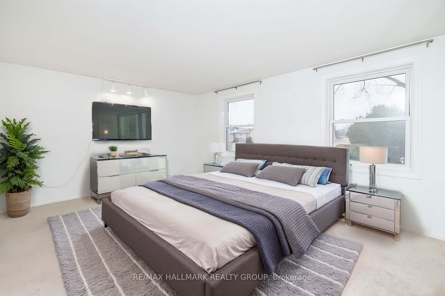 Photo 11 of 908 Borland Drive, Ottawa, Chatelaine Village — HOMEH