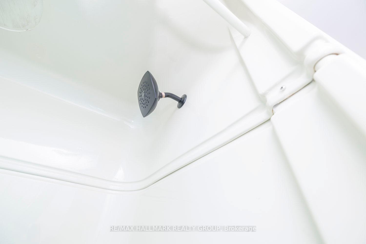 Photo 16 of 908 Borland Drive, Ottawa, Chatelaine Village — HOMEH