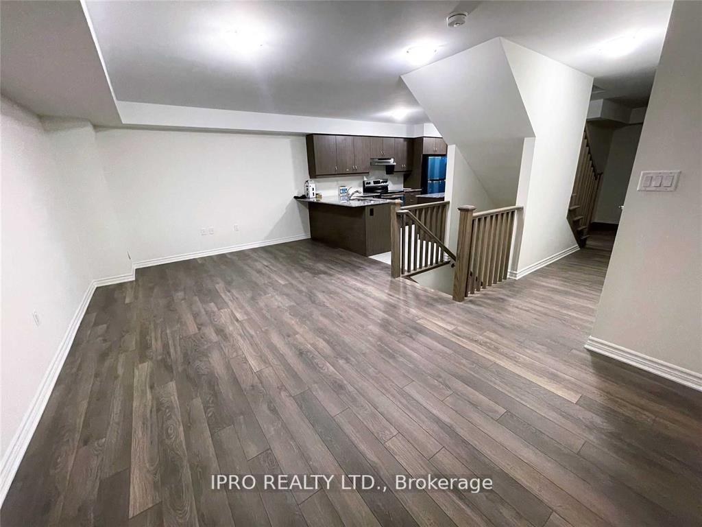 Photo 8 of 3333 Thunderbird Promenade, Pickering, Rural Pickering — HOMEH