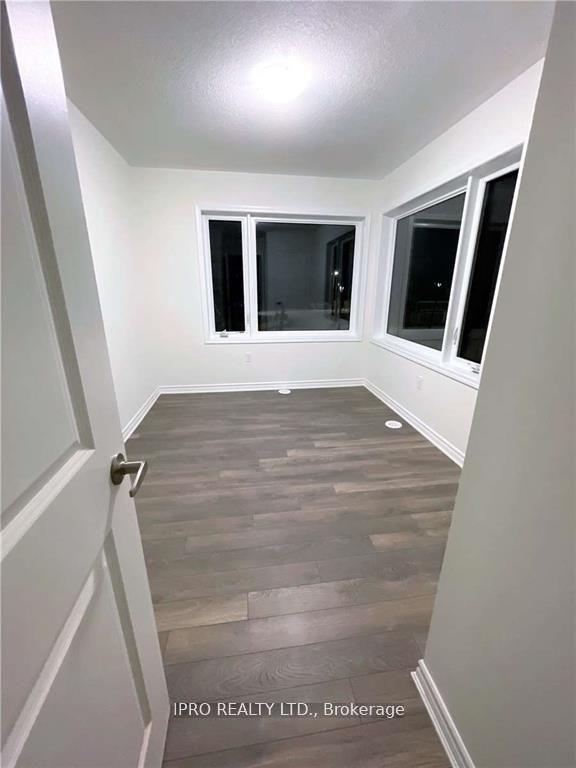 Photo 13 of 3333 Thunderbird Promenade, Pickering, Rural Pickering — HOMEH