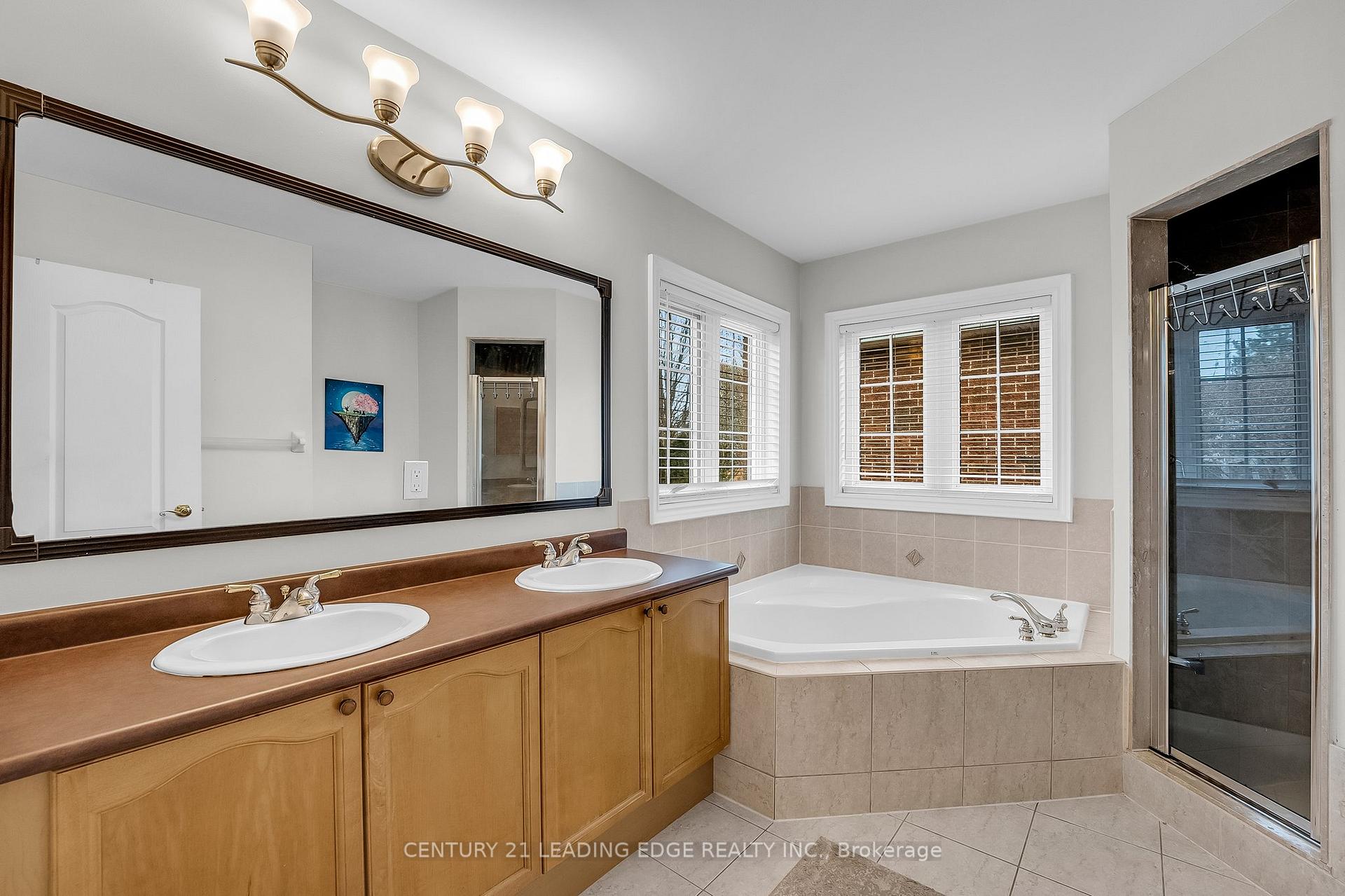 Photo 25 of 984 Coyston Drive, Oshawa, Eastdale — HOMEH