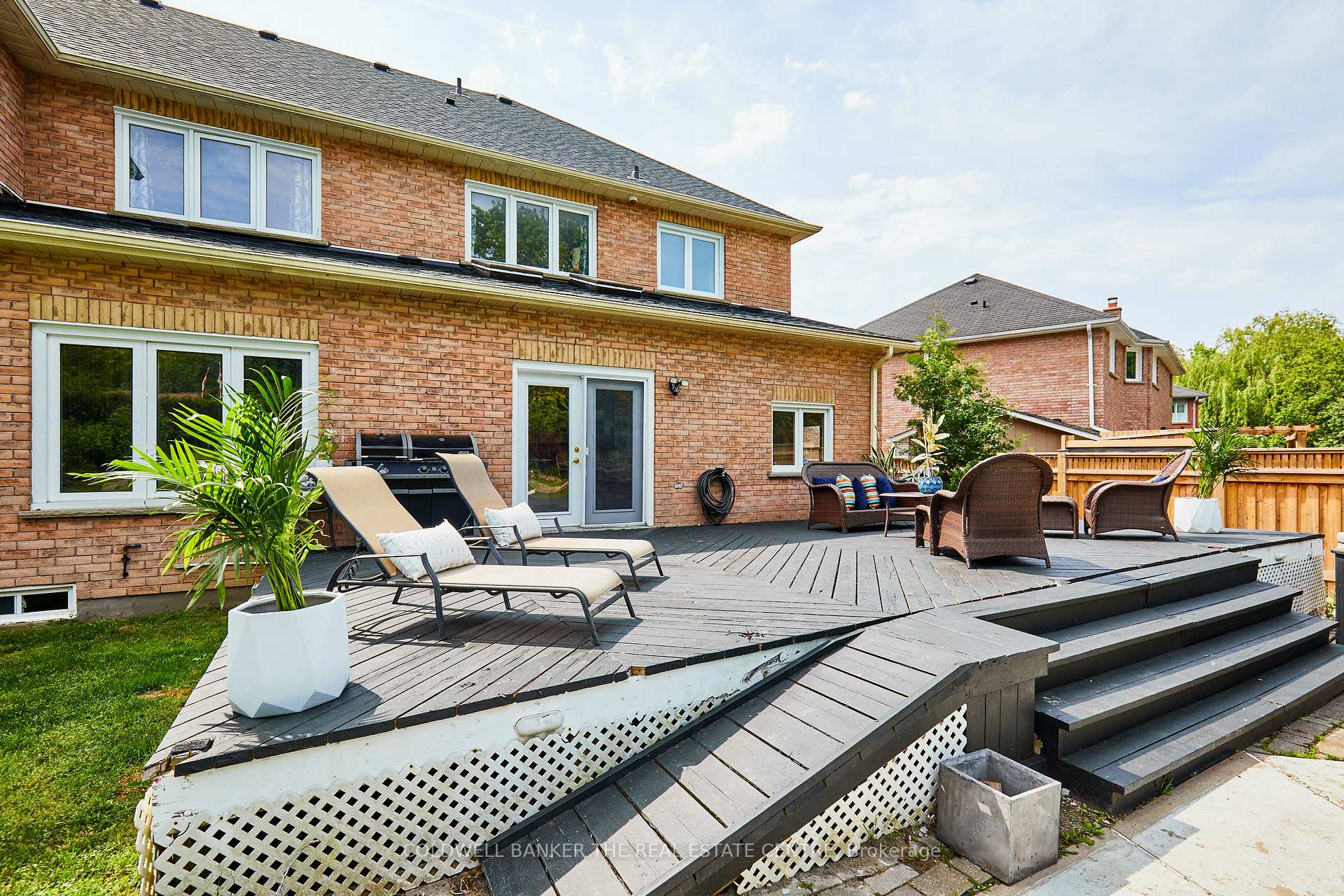 Photo 6 of 1056 Stone Cottage Crescent, Oshawa, Pinecrest — HOMEH
