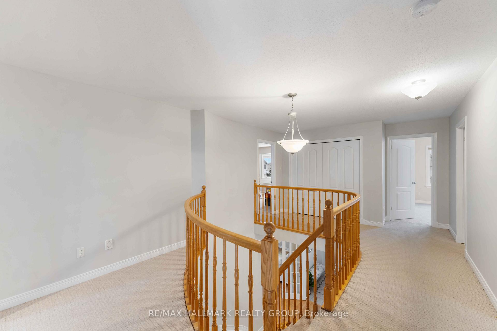 Photo 19 of 1991 Plainhill Drive, Ottawa, Notting Hill/Summerside — HOMEH