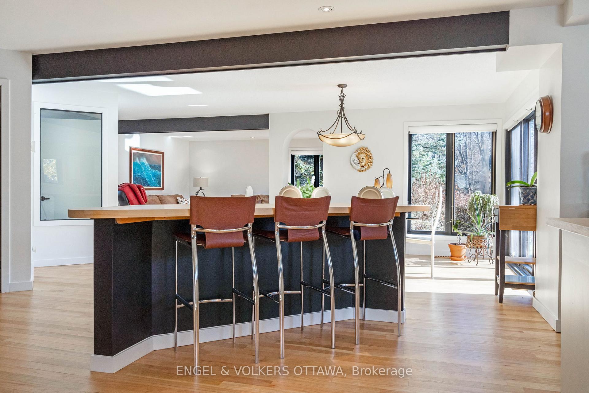 Photo 10 of 1438 Gerald Street, Ottawa, Springridge/East Village — HOMEH