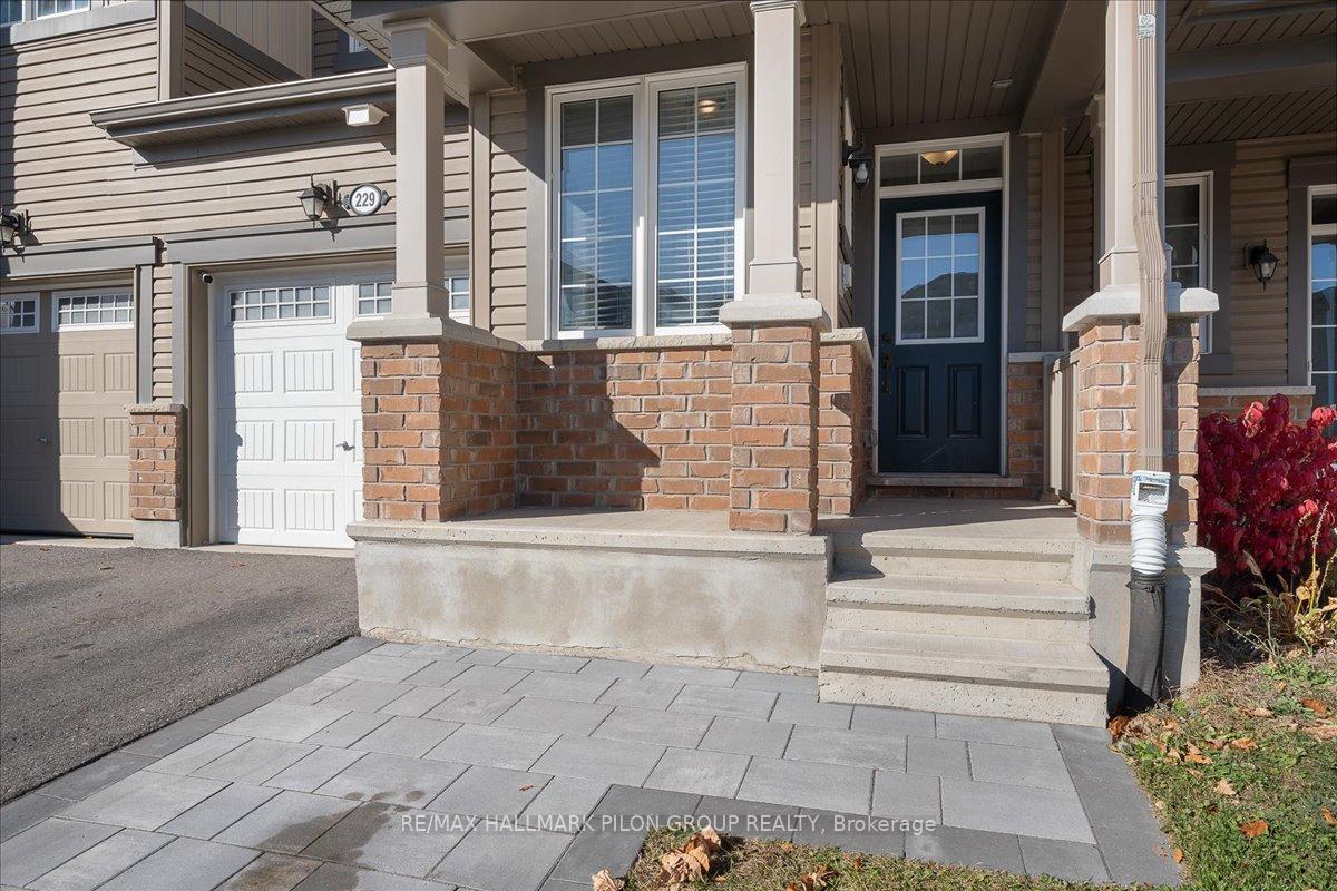Photo 2 of 229 Willow Aster Circle, Ottawa, Avalon West — HOMEH