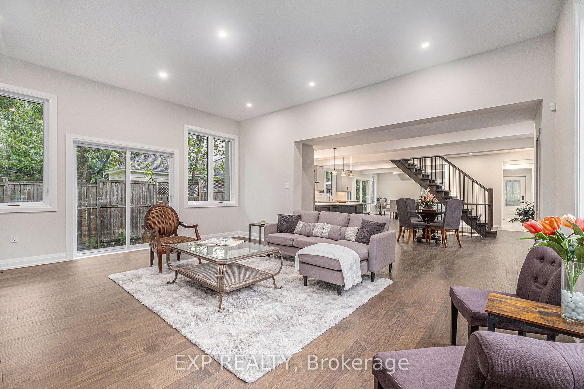 Photo 6 of 161 Maple Lane, Ottawa, Rockcliffe — HOMEH