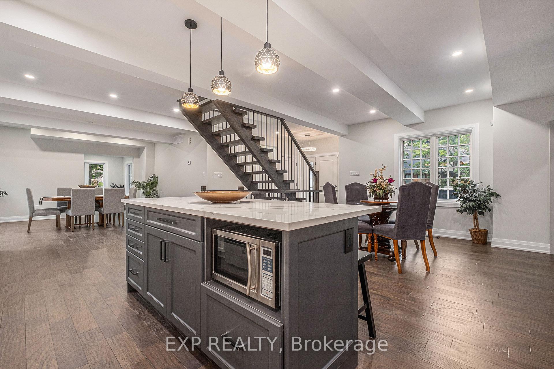 Photo 10 of 161 Maple Lane, Ottawa, Rockcliffe — HOMEH