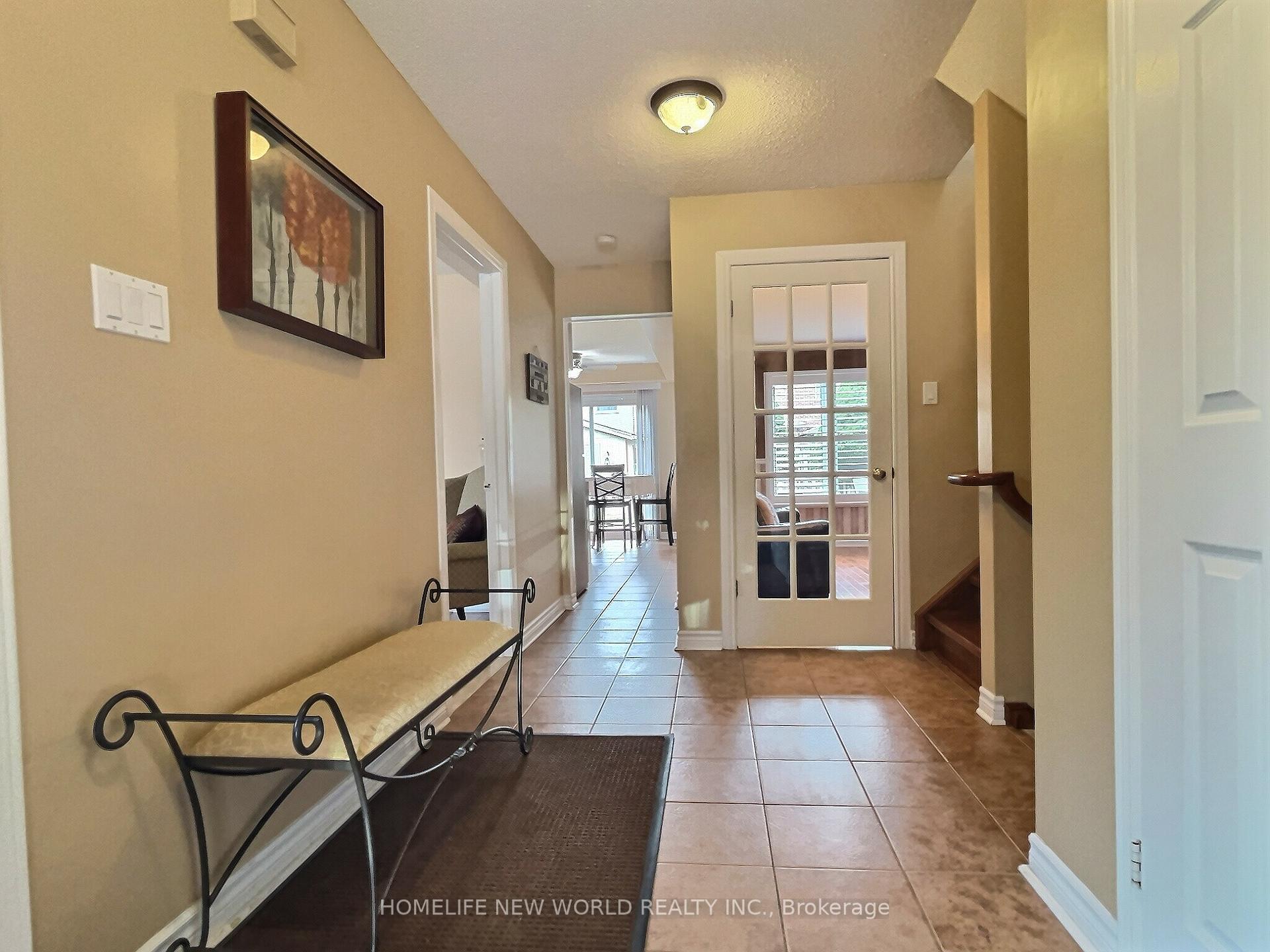 Photo 3 of 550 Cattail Court, Pickering, Woodlands — HOMEH