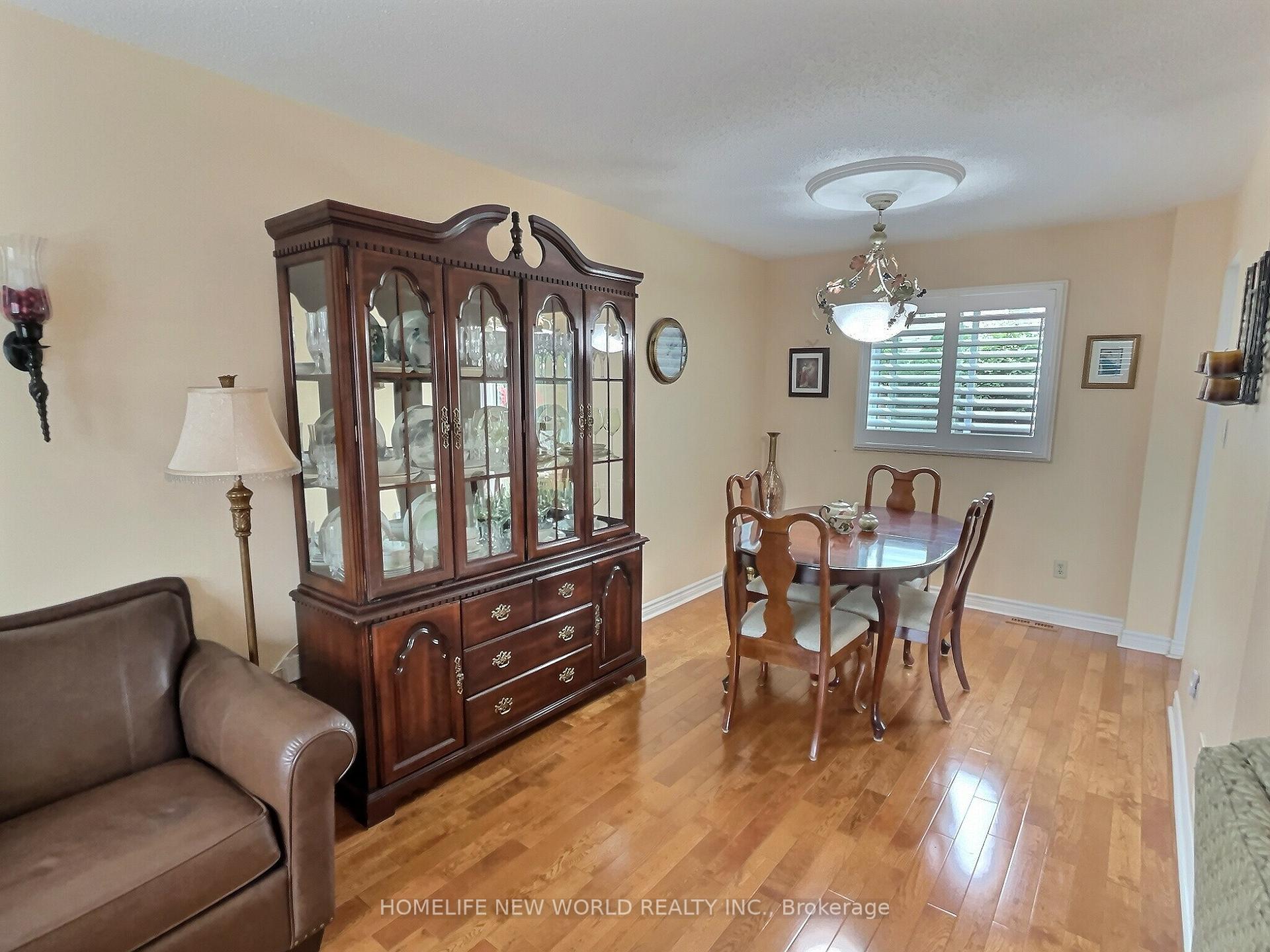 Photo 10 of 550 Cattail Court, Pickering, Woodlands — HOMEH