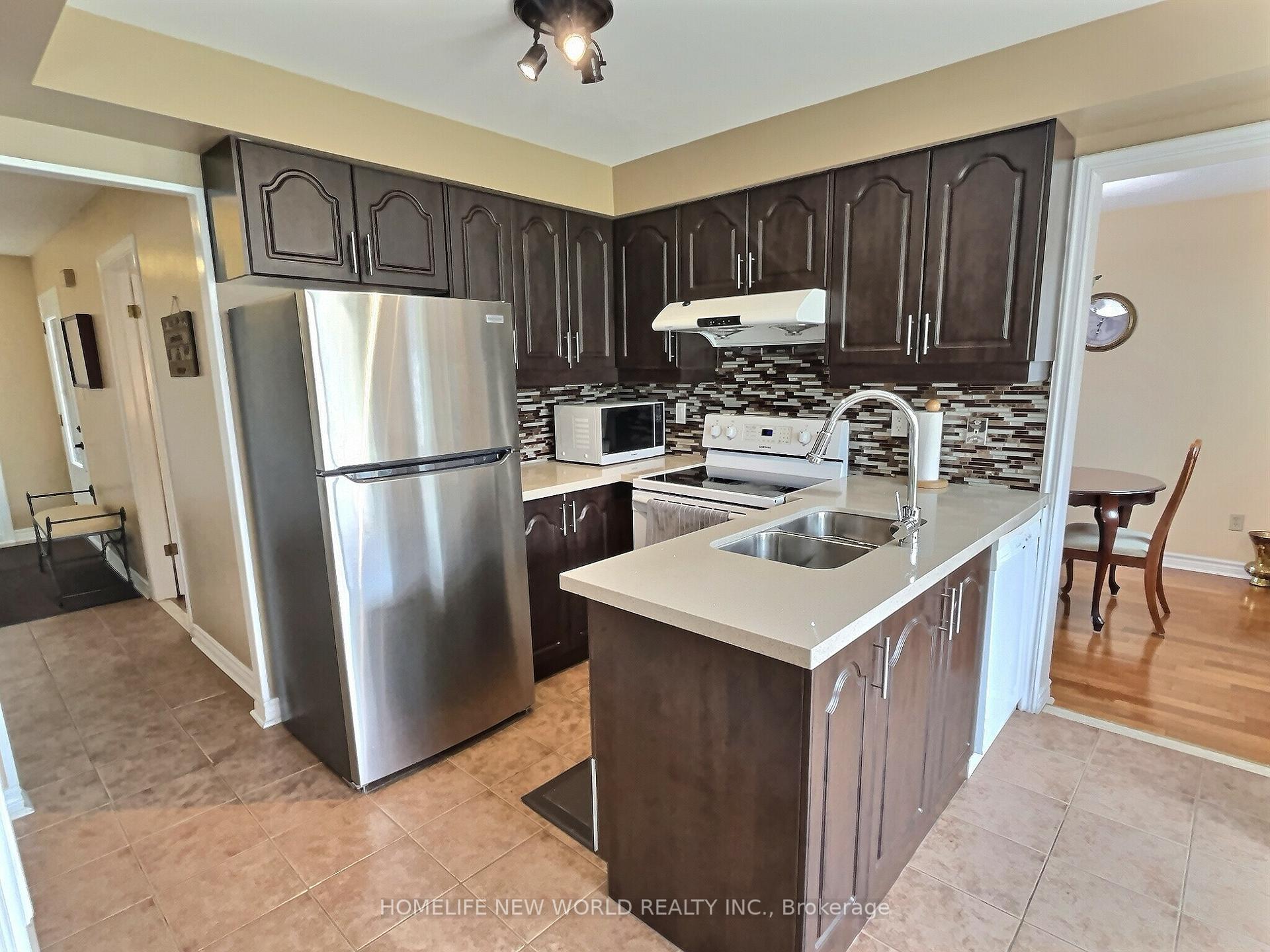 Photo 12 of 550 Cattail Court, Pickering, Woodlands — HOMEH