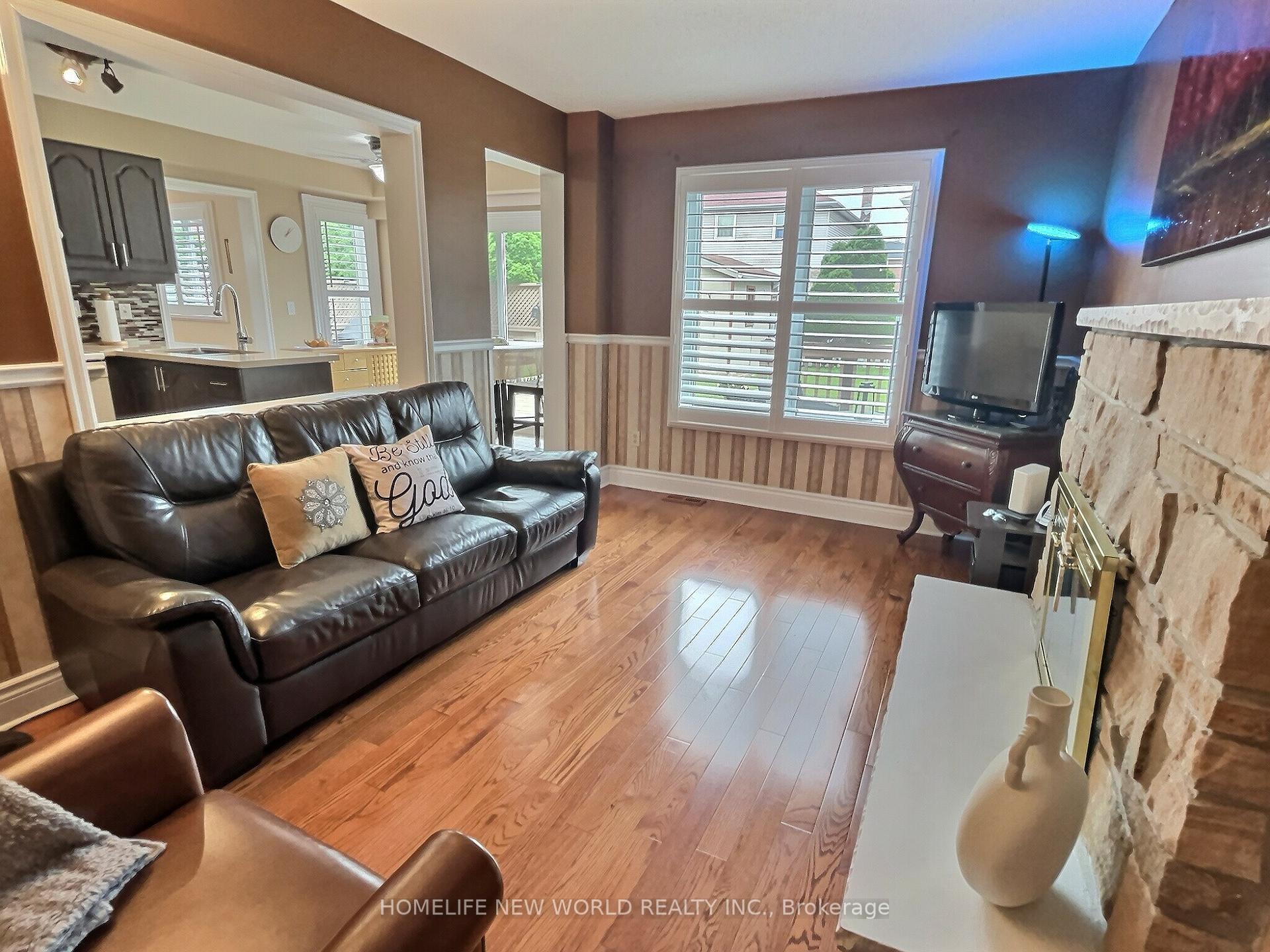 Photo 19 of 550 Cattail Court, Pickering, Woodlands — HOMEH