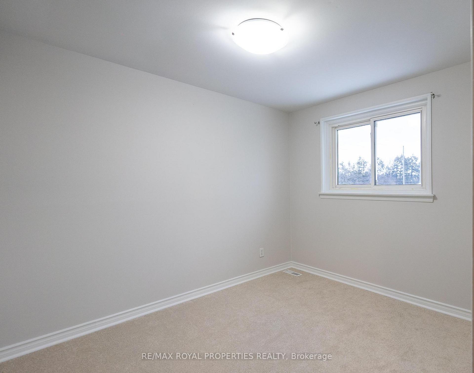 Photo 11 of 1351 Fundy #Main Street, Oshawa, Lakeview — HOMEH