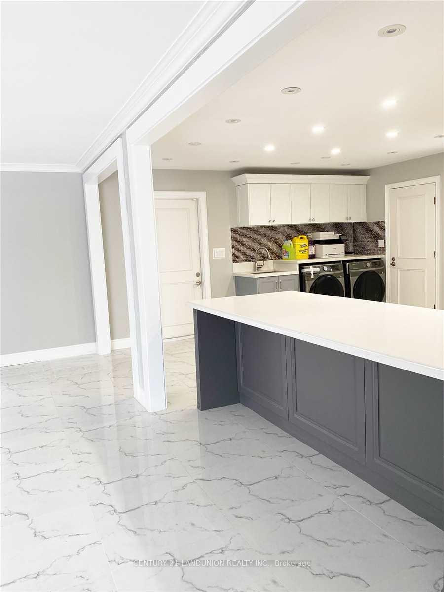 Photo 3 of 757 Taunton Road E, Oshawa, Pinecrest — HOMEH