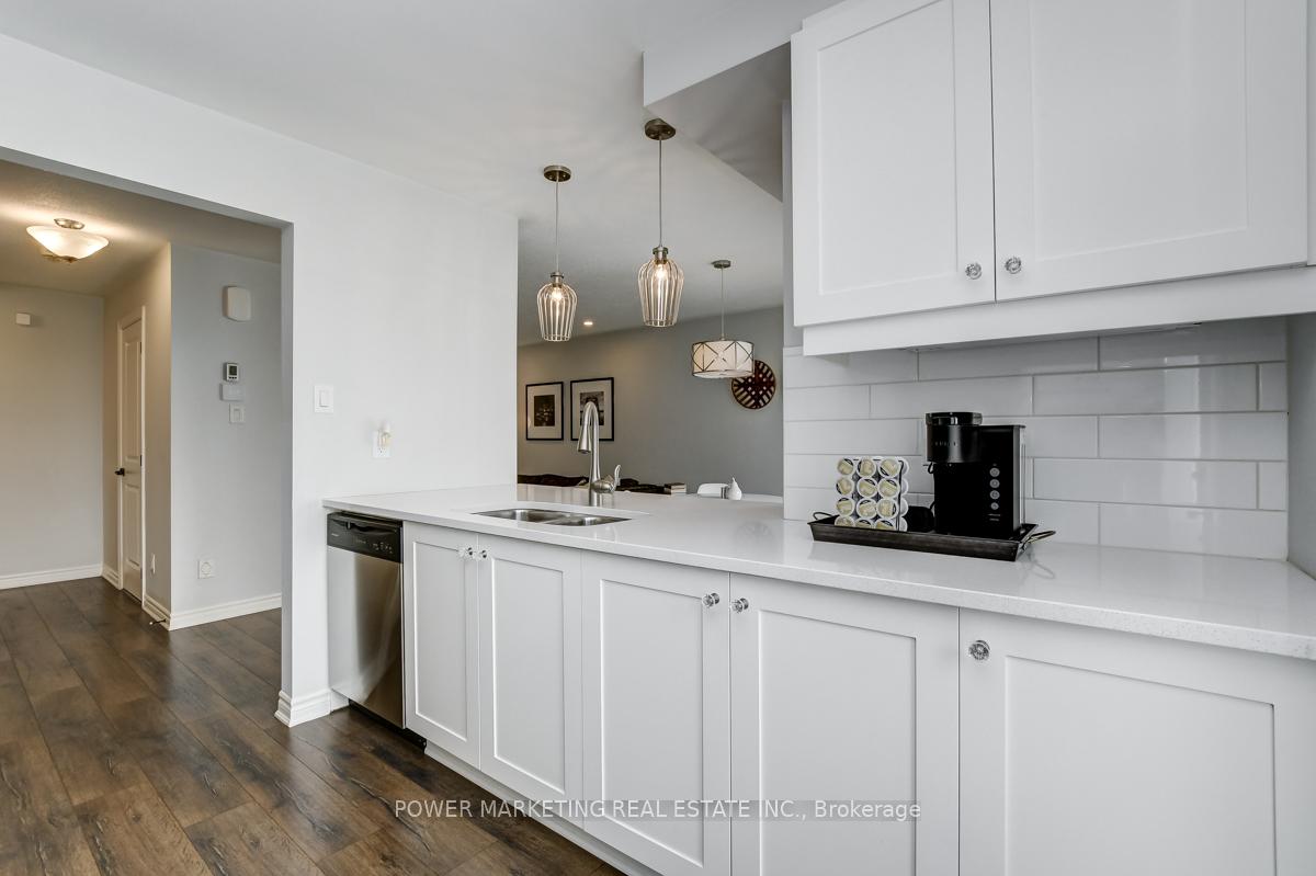 Photo 15 of 319 Sweetfern Crescent, Ottawa, Avalon West — HOMEH