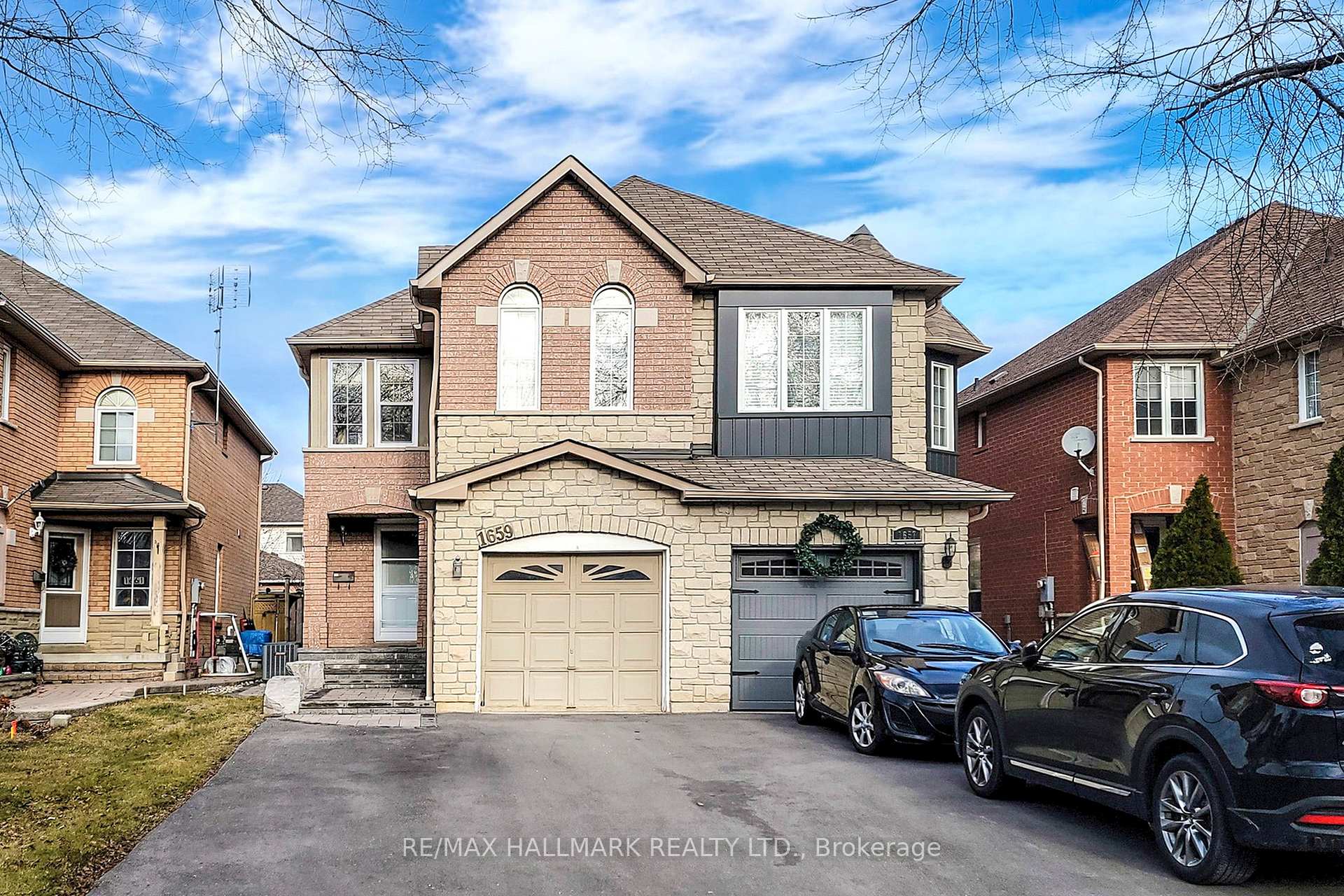 Photo 1 of 1659 Autumn Crescent, Pickering, Amberlea — HOMEH