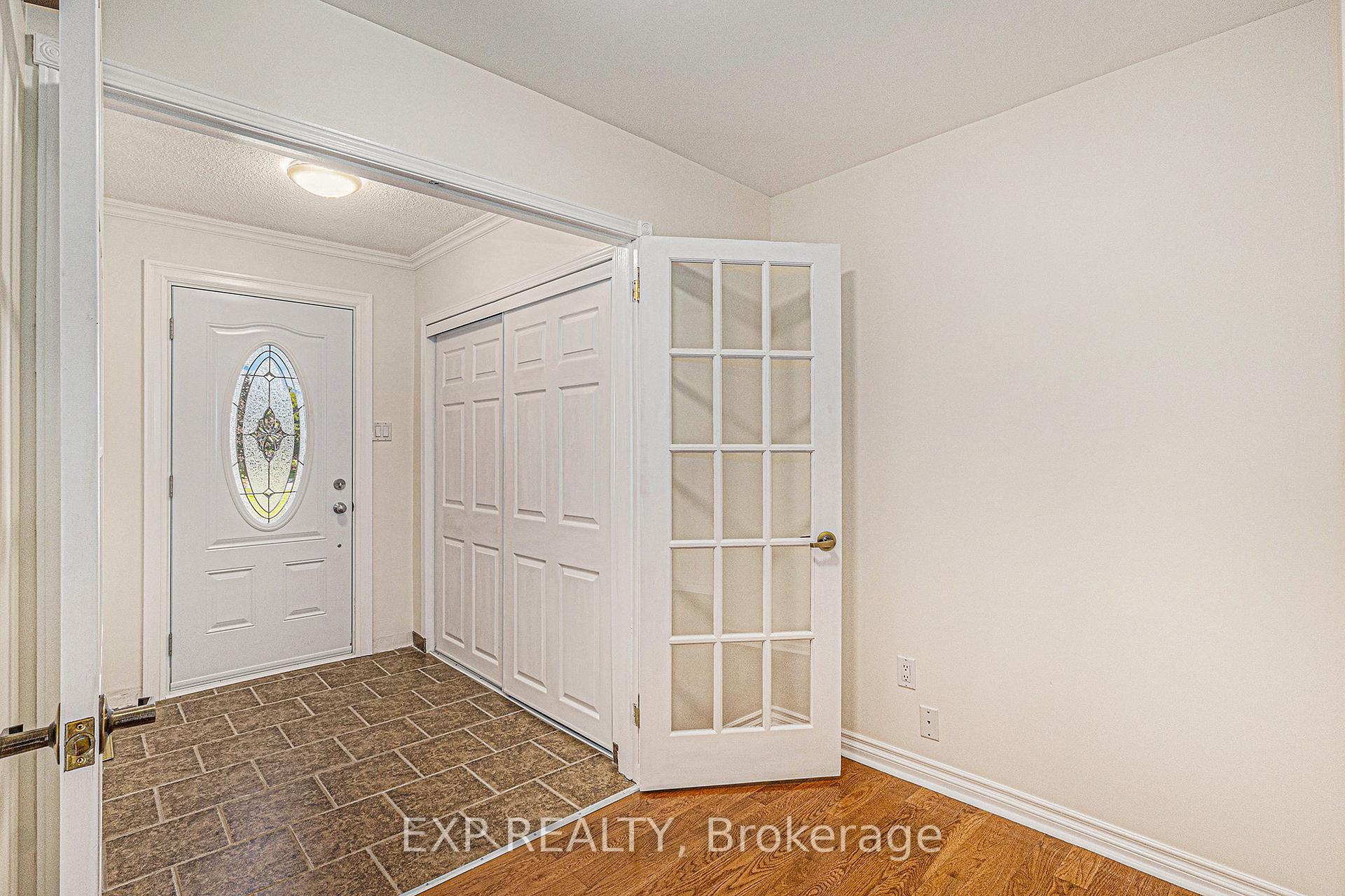 Photo 4 of 880 Beauregard Crescent, Ottawa, Fallingbrook/Ridgemount — HOMEH