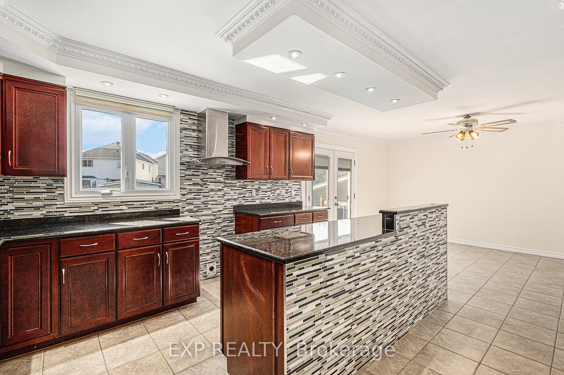 Photo 8 of 880 Beauregard Crescent, Ottawa, Fallingbrook/Ridgemount — HOMEH