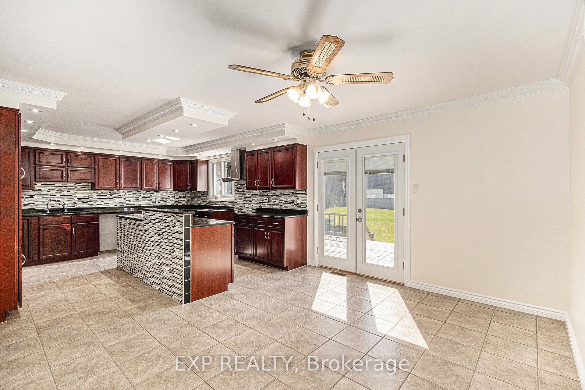 Photo 11 of 880 Beauregard Crescent, Ottawa, Fallingbrook/Ridgemount — HOMEH
