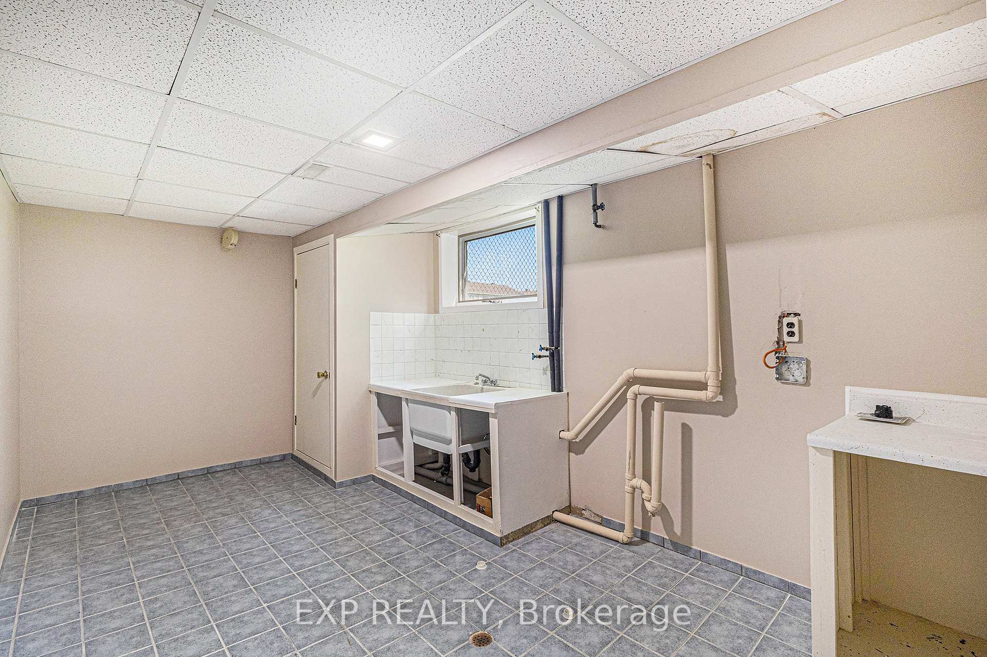 Photo 20 of 880 Beauregard Crescent, Ottawa, Fallingbrook/Ridgemount — HOMEH