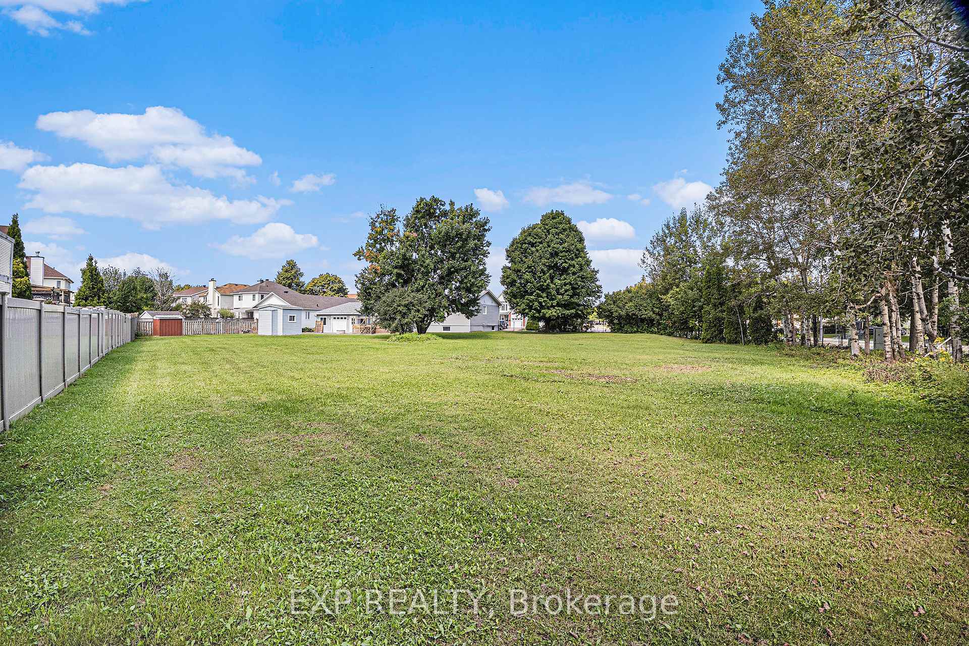 Photo 24 of 880 Beauregard Crescent, Ottawa, Fallingbrook/Ridgemount — HOMEH