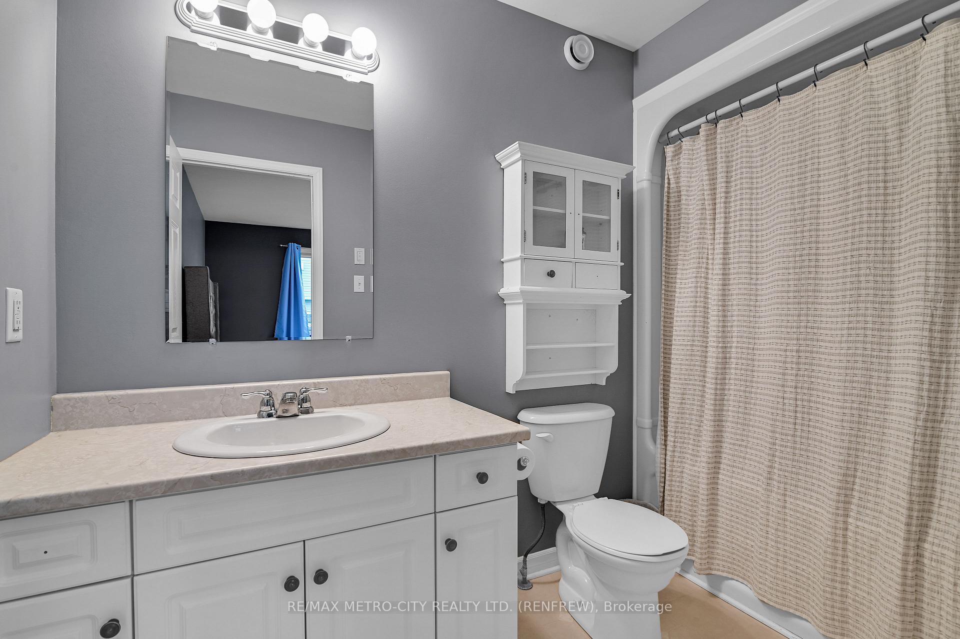 Photo 18 of 91 Haramis Drive, Renfrew — HOMEH