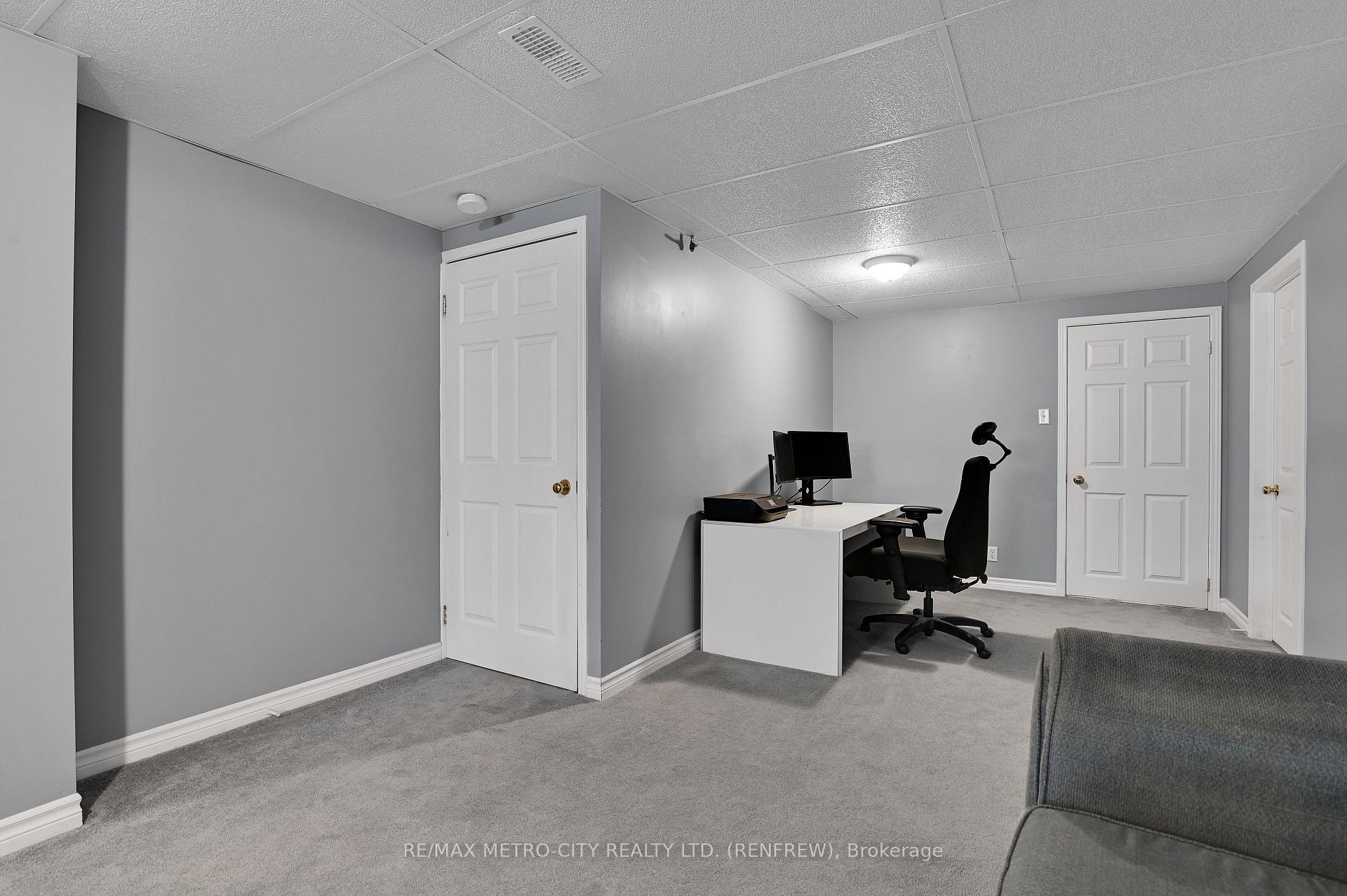 Photo 21 of 91 Haramis Drive, Renfrew — HOMEH