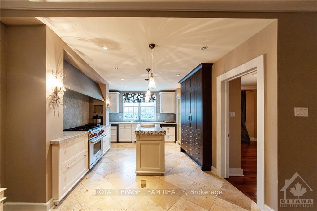 Photo 5 of 250 Thorold Road, Ottawa, Rockcliffe — HOMEH