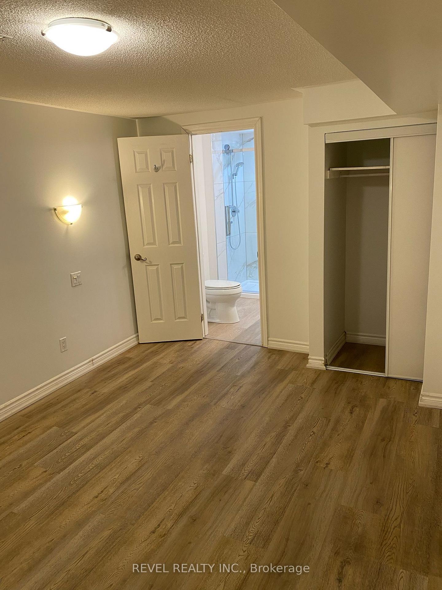 Photo 5 of 1883 Ashford Drive, Pickering, Village East — HOMEH