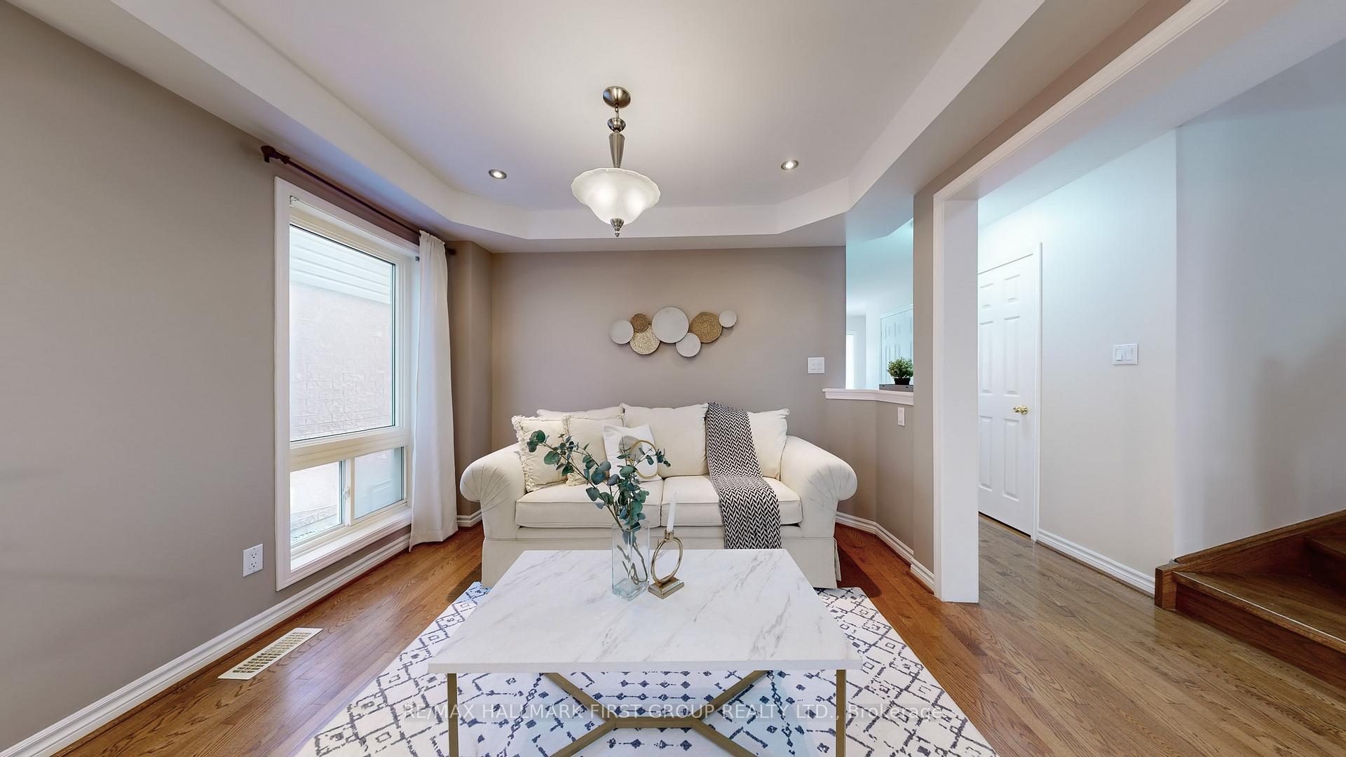 Photo 9 of 1552 Avonmore Square, Pickering, Town Centre — HOMEH