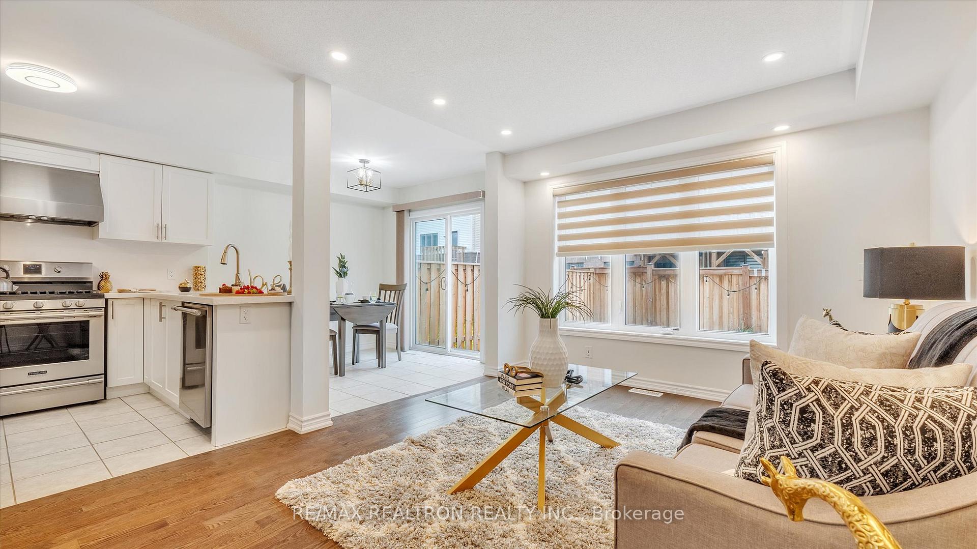 Photo 13 of 106 Symington Avenue, Oshawa, Windfields — HOMEH