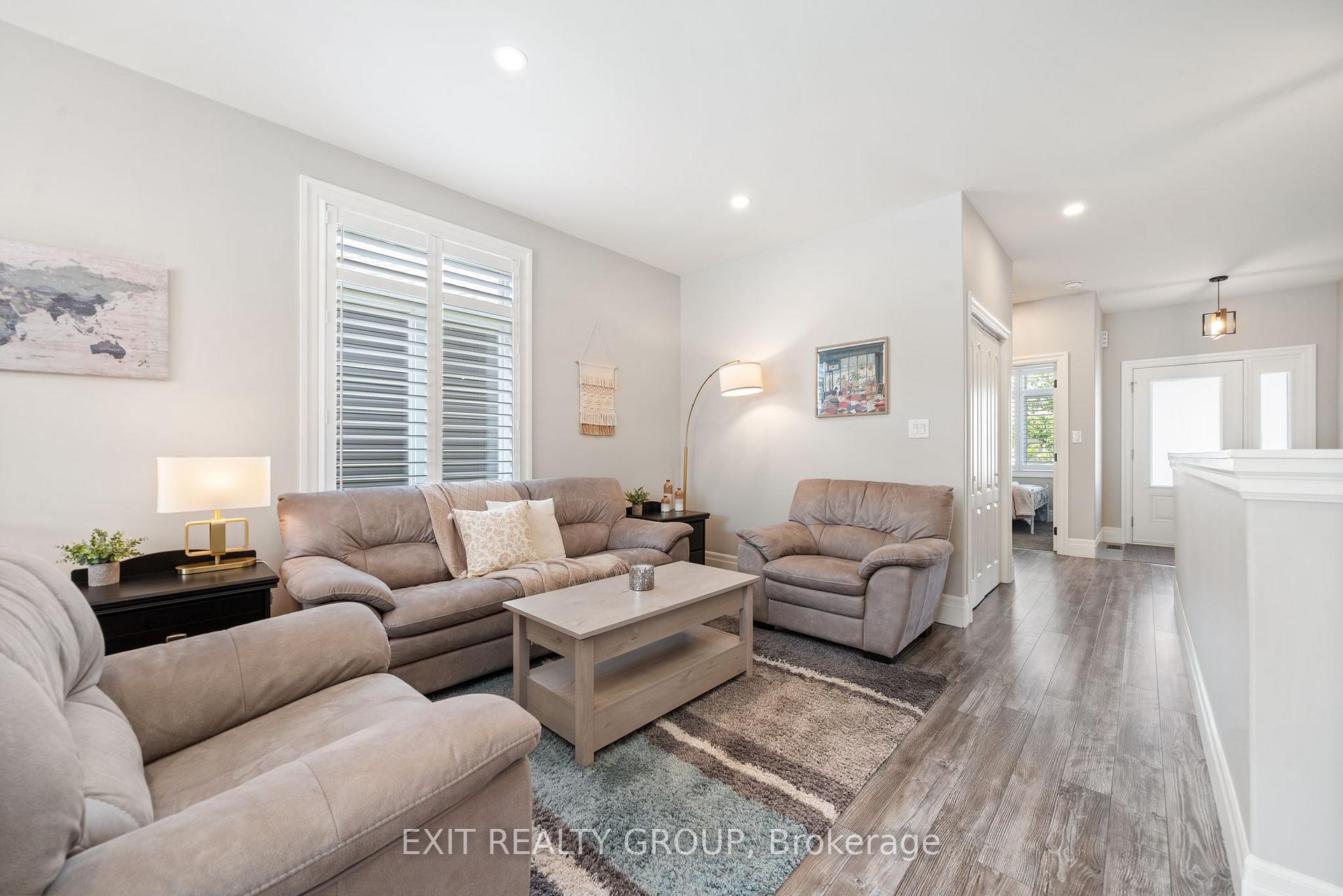 Photo 8 of 40 Curtis Street, Prince Edward County, Picton Ward — HOMEH