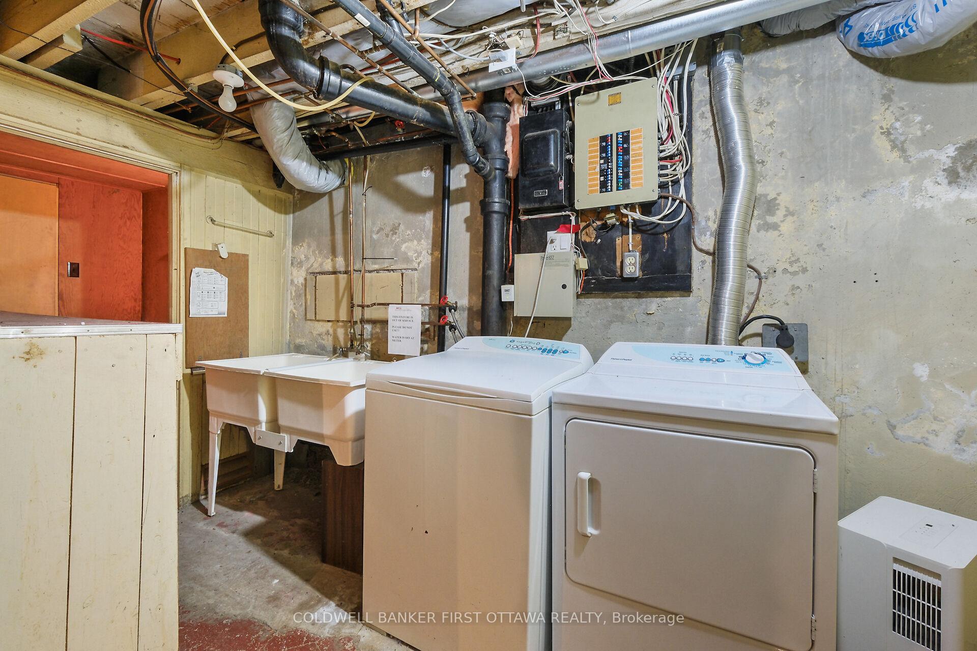 Photo 21 of 38 Acacia Avenue, Ottawa, Rockcliffe — HOMEH