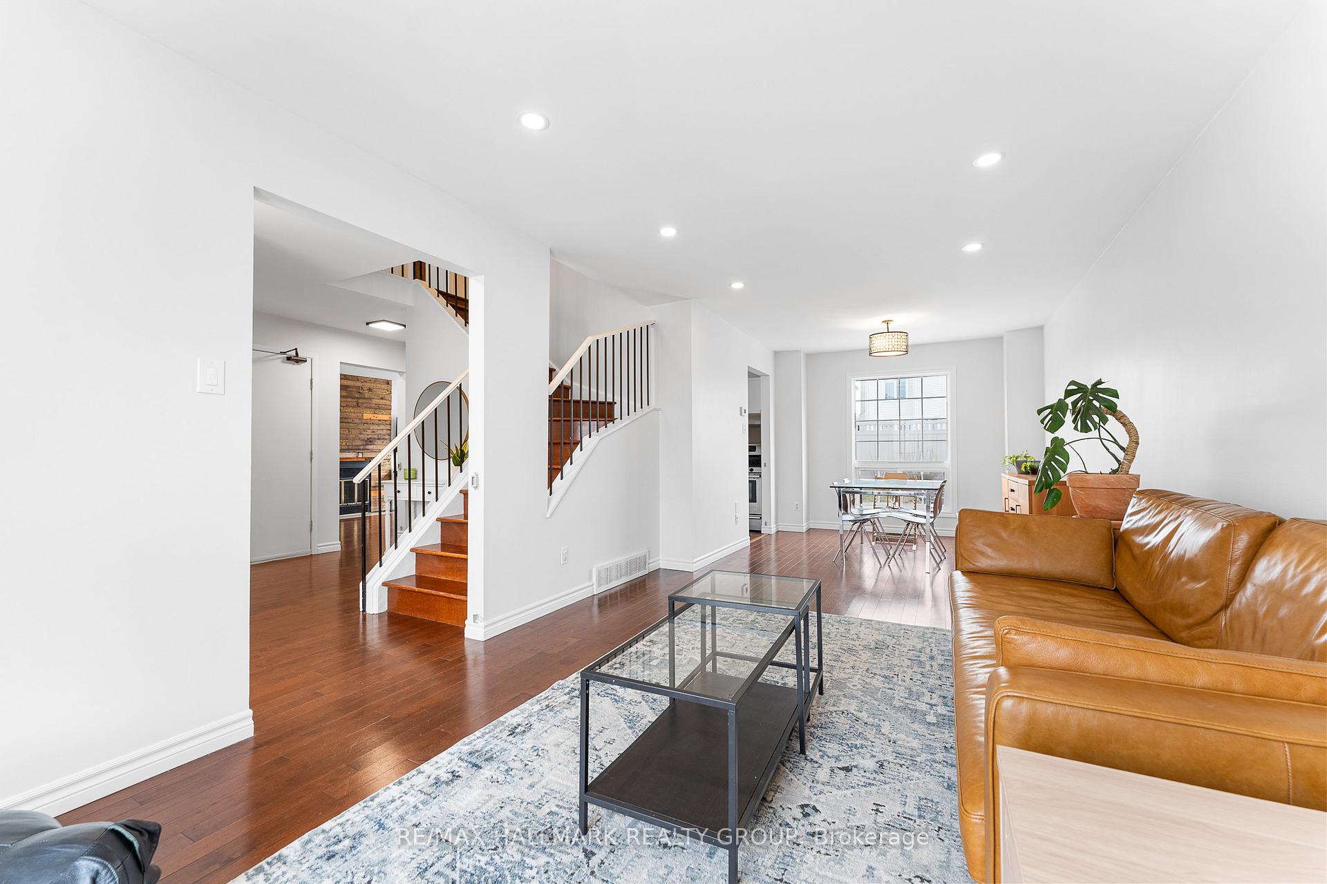Photo 10 of 1745 Bottriell Way, Ottawa, Fallingbrook/Pineridge — HOMEH