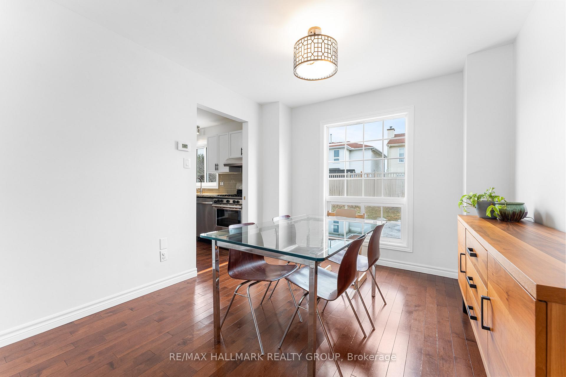 Photo 12 of 1745 Bottriell Way, Ottawa, Fallingbrook/Pineridge — HOMEH