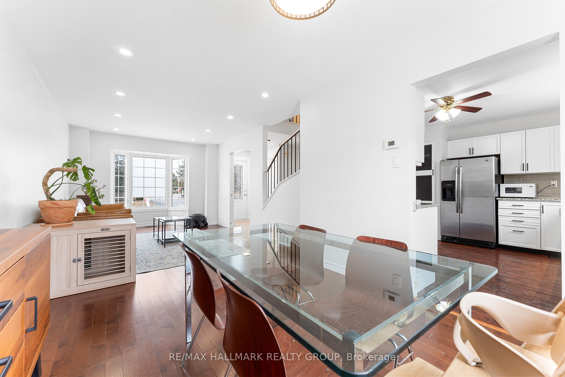 Photo 13 of 1745 Bottriell Way, Ottawa, Fallingbrook/Pineridge — HOMEH