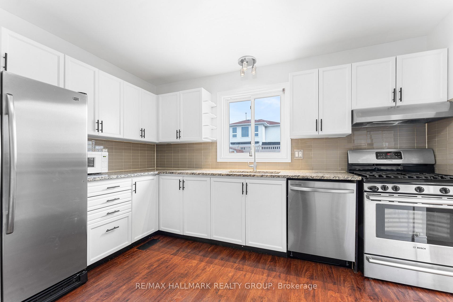 Photo 16 of 1745 Bottriell Way, Ottawa, Fallingbrook/Pineridge — HOMEH