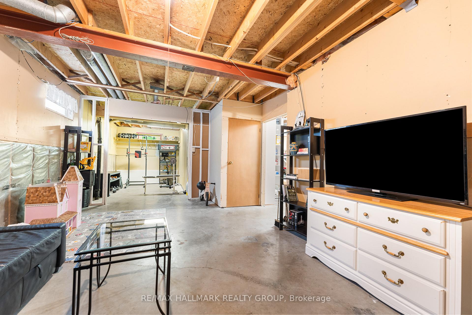 Photo 39 of 1745 Bottriell Way, Ottawa, Fallingbrook/Pineridge — HOMEH