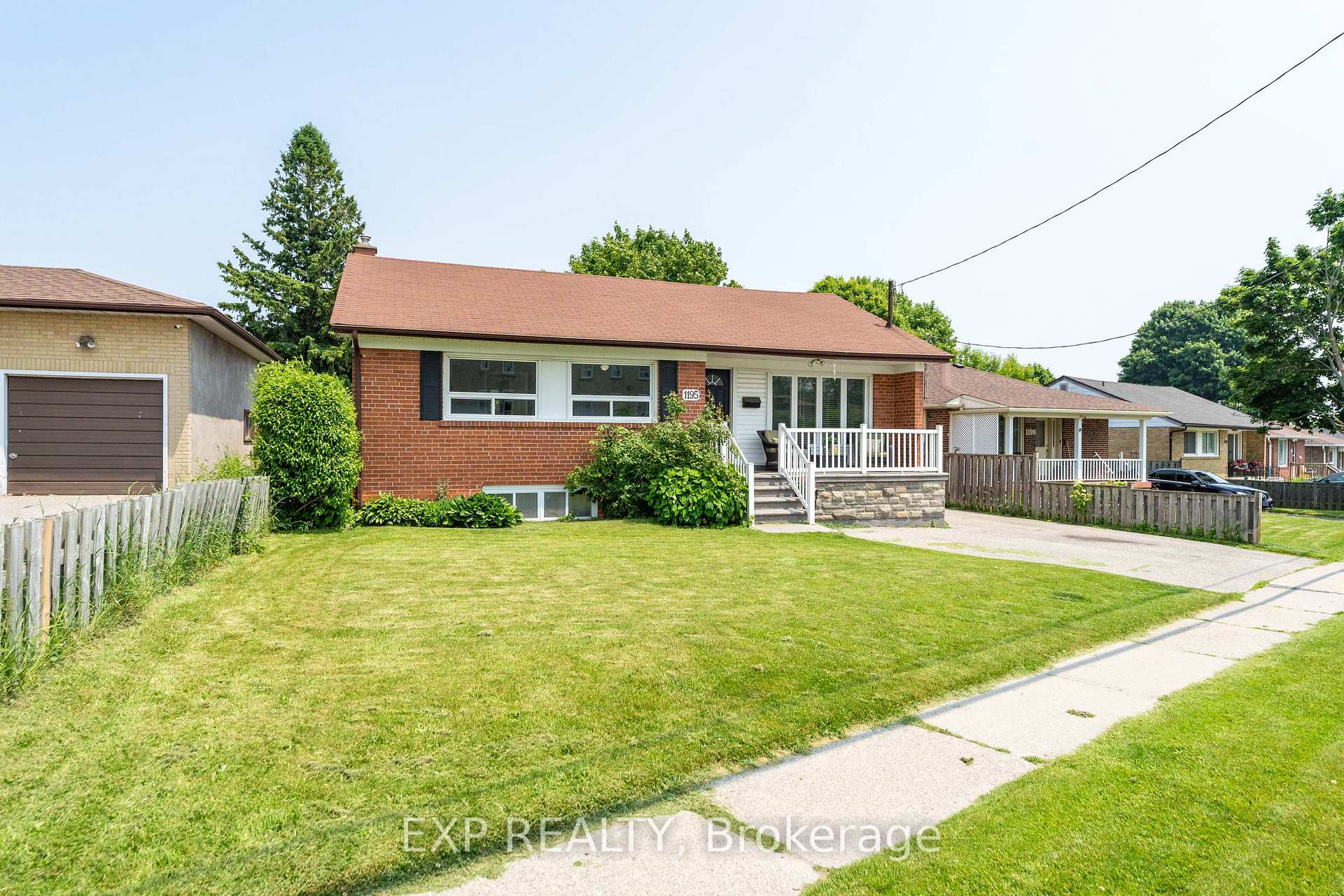 Photo 2 of 1195 Wecker Drive, Oshawa, Lakeview — HOMEH