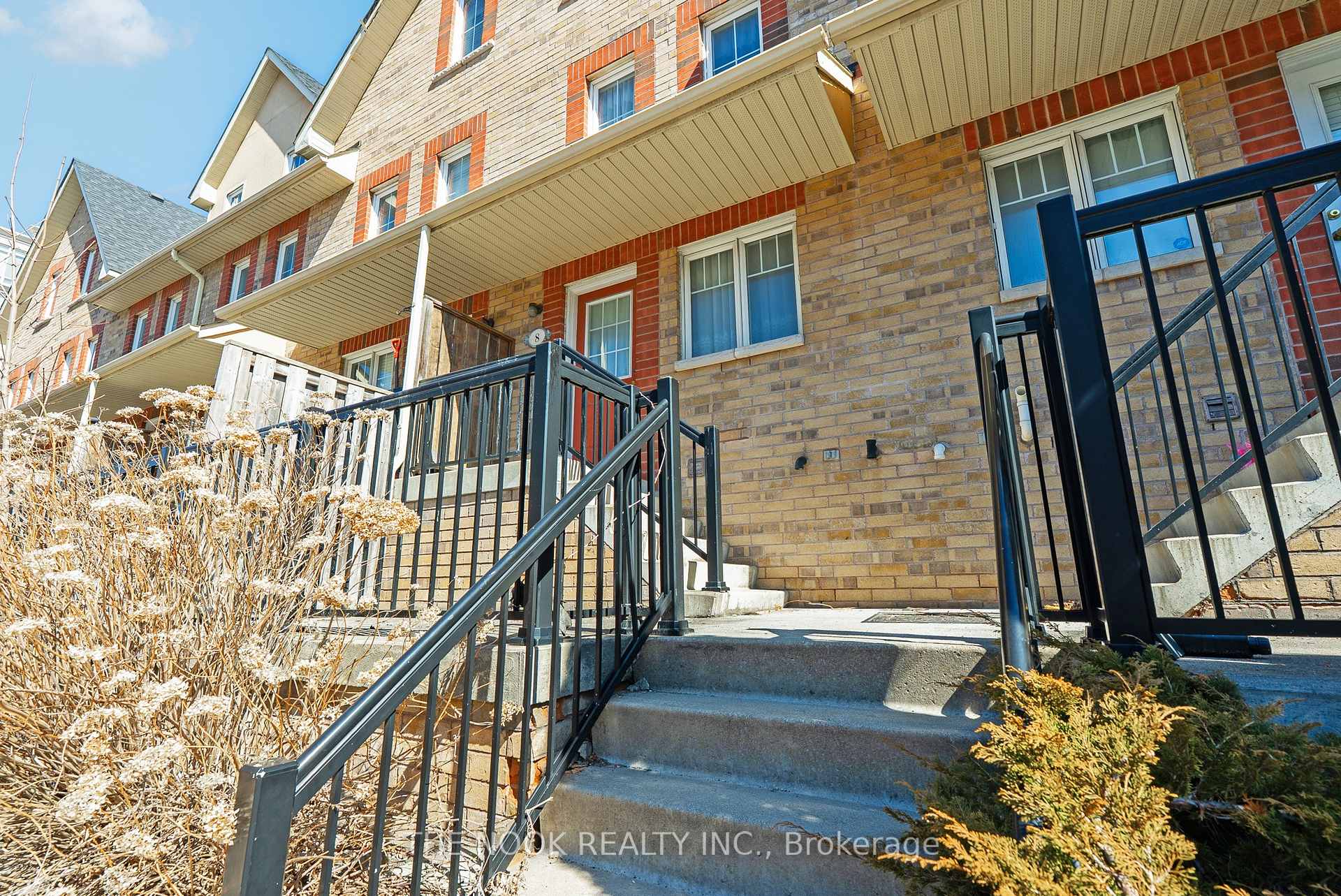 Photo 4 of Unit 8, 1775 Valley Farm Road, Pickering, Town Centre — HOMEH