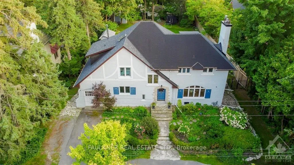 Front of 224 Buena Vista Road