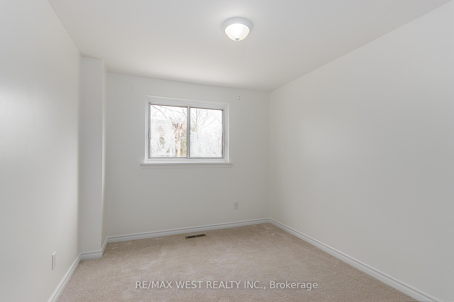 Photo 18 of 480 Sedan Crescent, Oshawa, Central — HOMEH