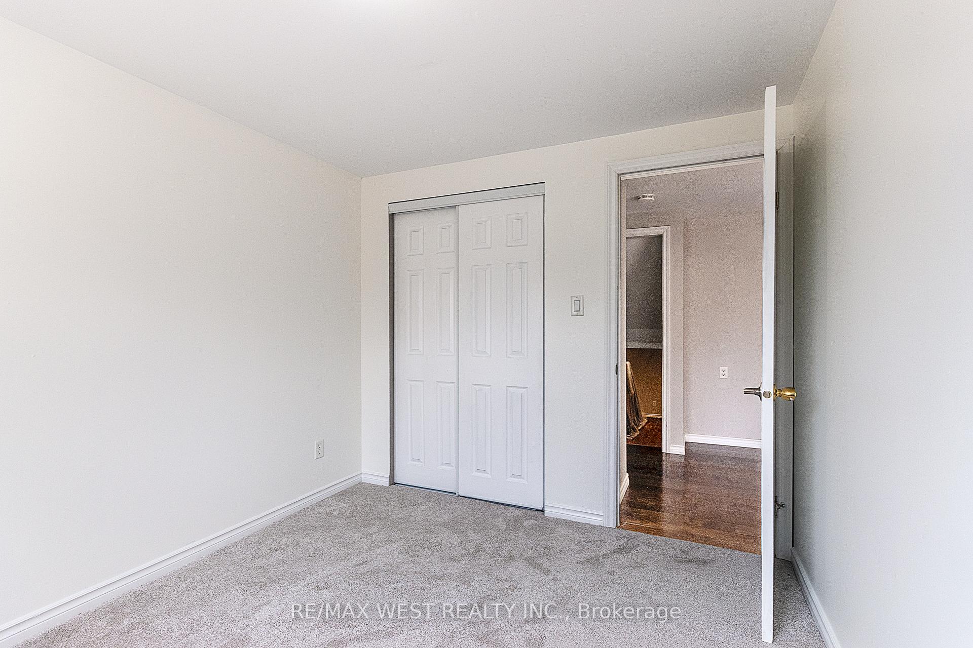 Photo 19 of 480 Sedan Crescent, Oshawa, Central — HOMEH