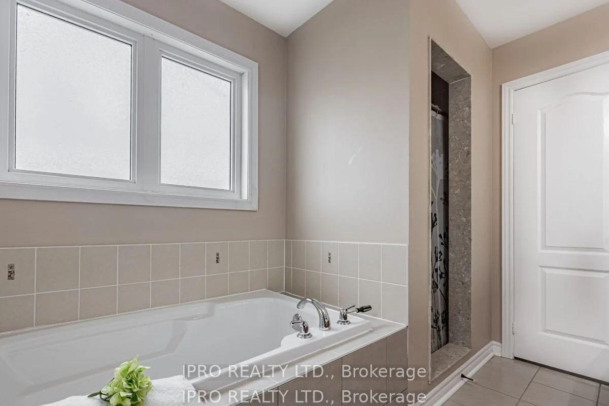Photo 15 of 1609 Winville Road, Pickering, Duffin Heights — HOMEH
