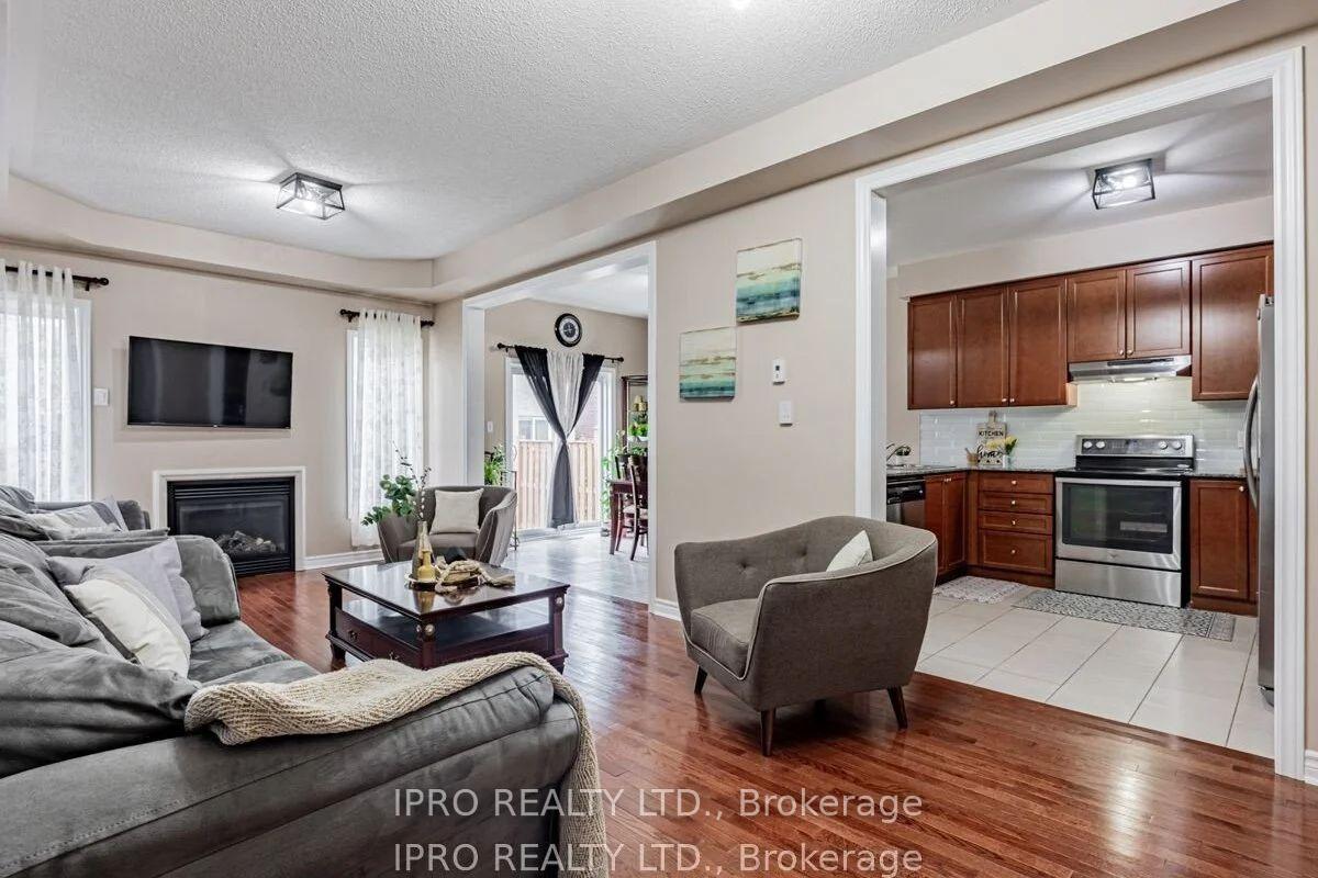 Photo 18 of 1609 Winville Road, Pickering, Duffin Heights — HOMEH