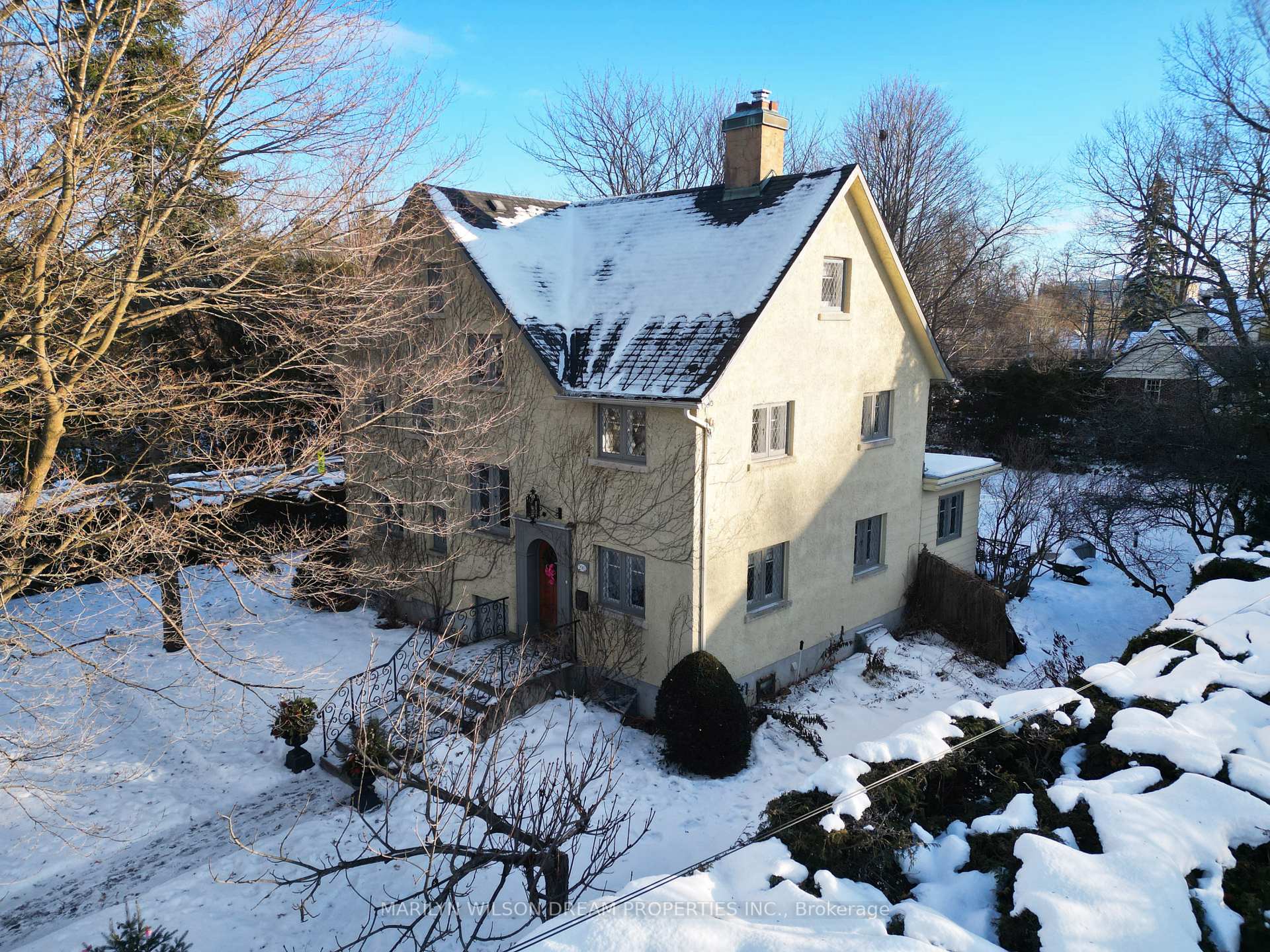 Photo 3 of 290 Park Road, Ottawa, Rockcliffe — HOMEH