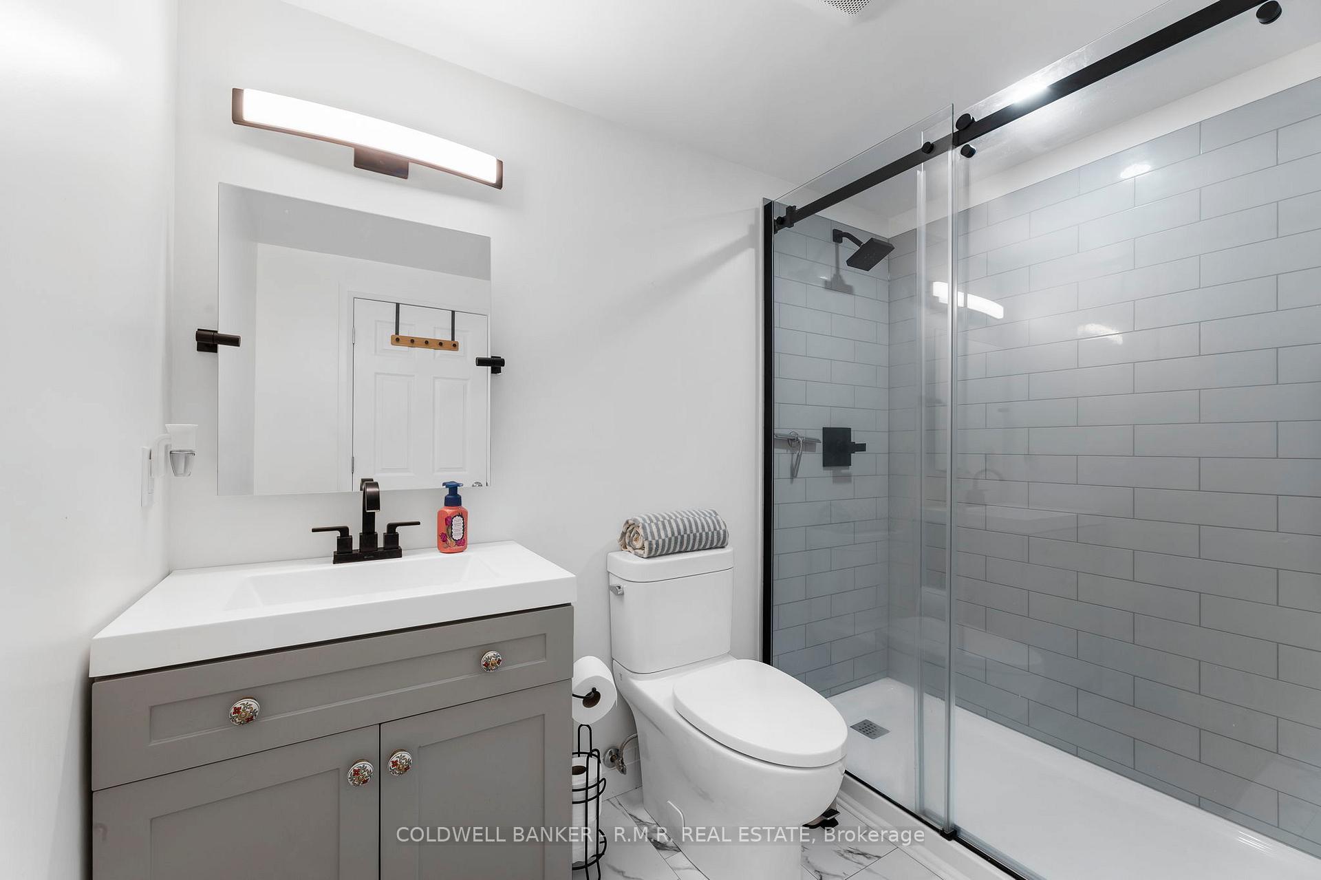 Photo 6 of 1151 Ashgrove Crescent, Oshawa, Pinecrest — HOMEH