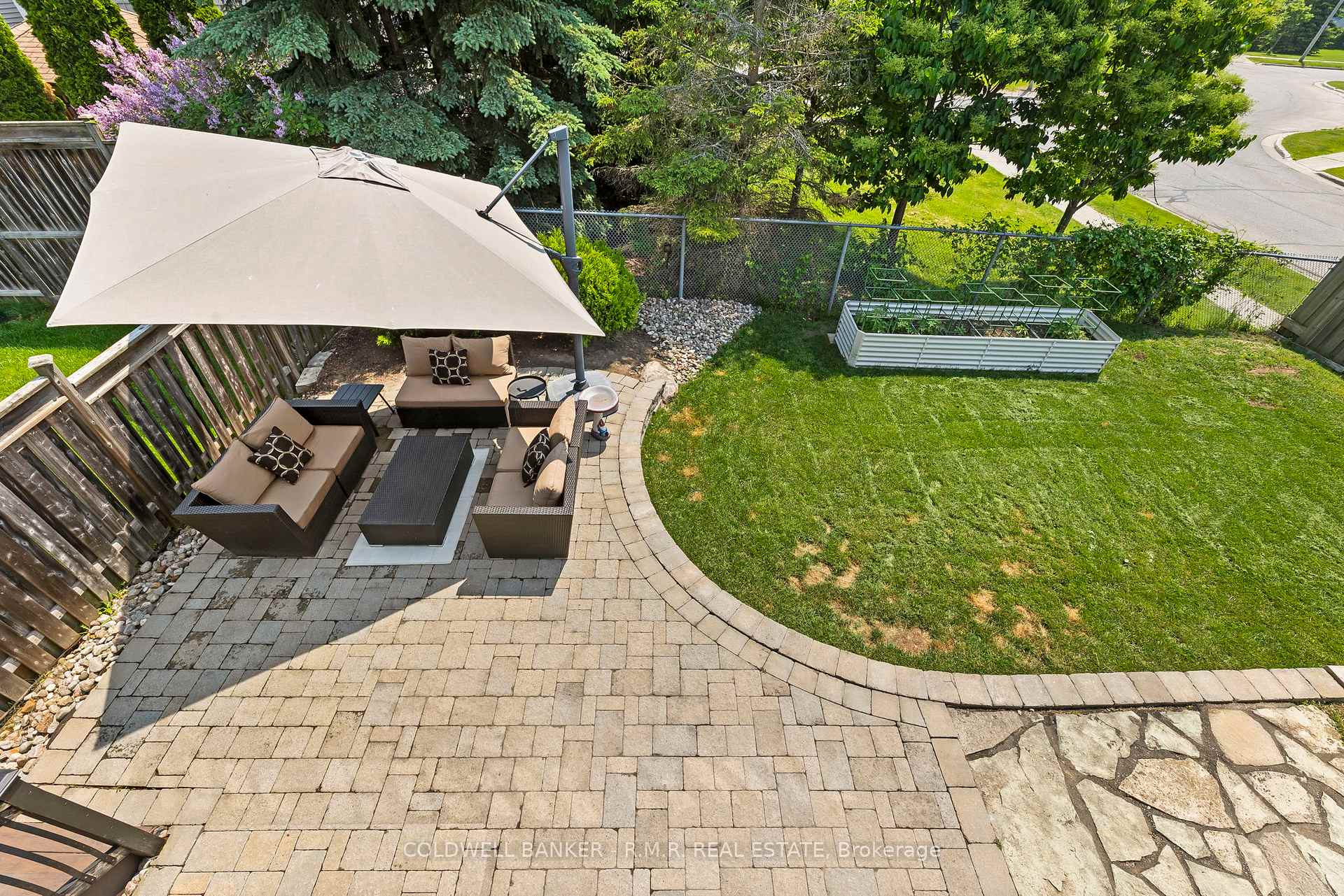 Photo 10 of 1151 Ashgrove Crescent, Oshawa, Pinecrest — HOMEH