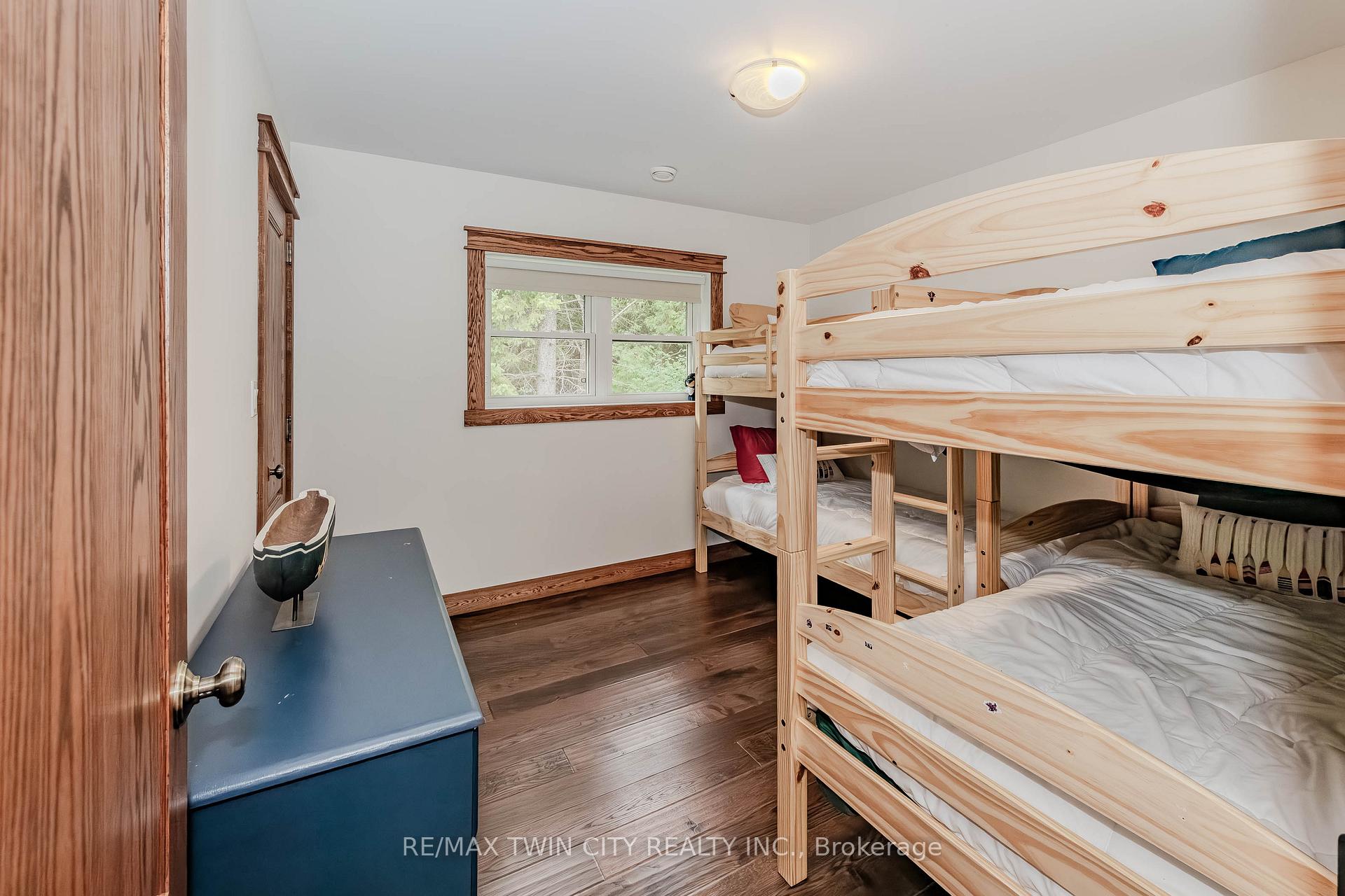 Photo 14 of 641 Watson Road S, Puslinch, Rural Puslinch East — HOMEH