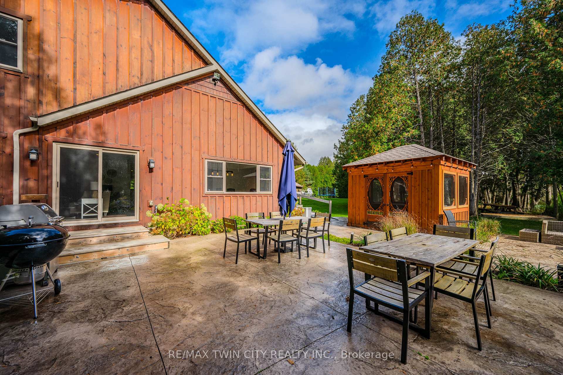 Photo 20 of 641 Watson Road S, Puslinch, Rural Puslinch East — HOMEH