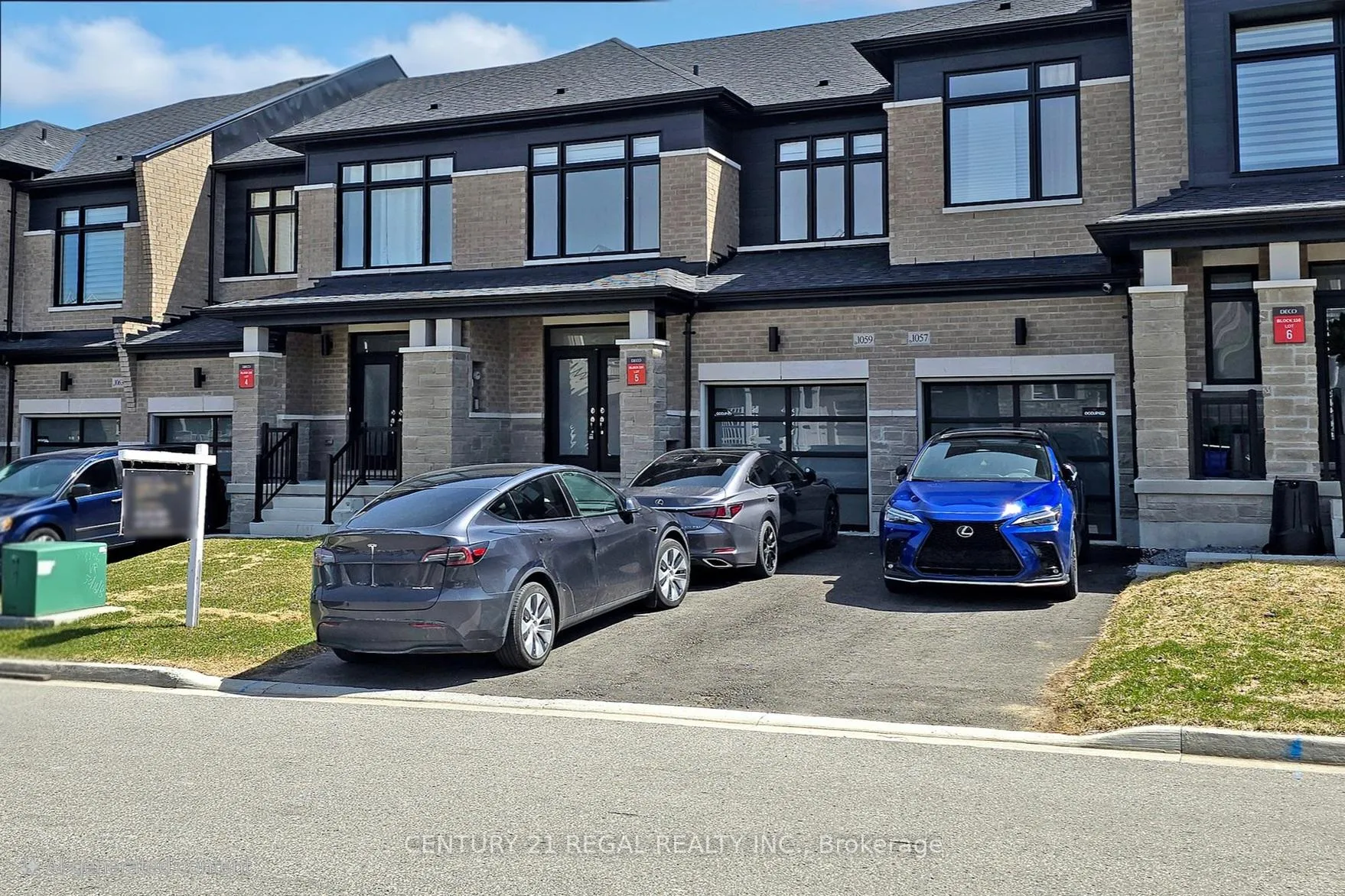 Front of 1059 Cameo Street